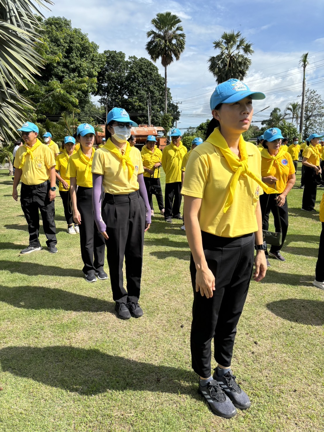 พช.หนองคาย ร่วมกิจกรรมจิตอาสาพัฒนา เนื่องในโอกาสวันอานันทมหิดล “กิจกรรมพัฒนาสิ่งแวดล้อมและบำเพ็ญสาธารณประโยชน์”