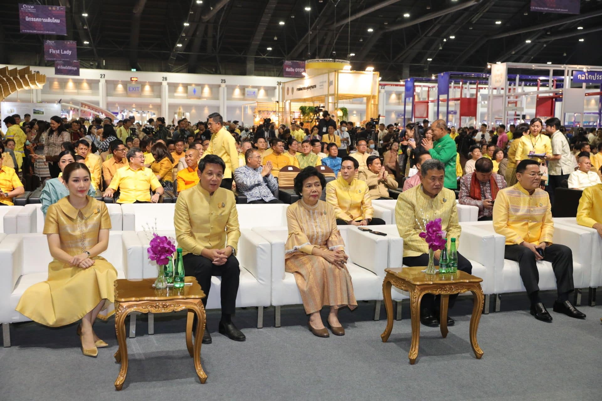 จ.หนองคาย ร่วมพิธีเปิดงาน “OTOP Midyear 2024 หลากหลายผลิตภัณฑ์สีสันภูมิปัญญาไทย” นำผู้ผลิต ผู้ประกอบการ OTOP ส่งเสริมช่องทางการตลาด สร้างรายได้สู่ชุมชน