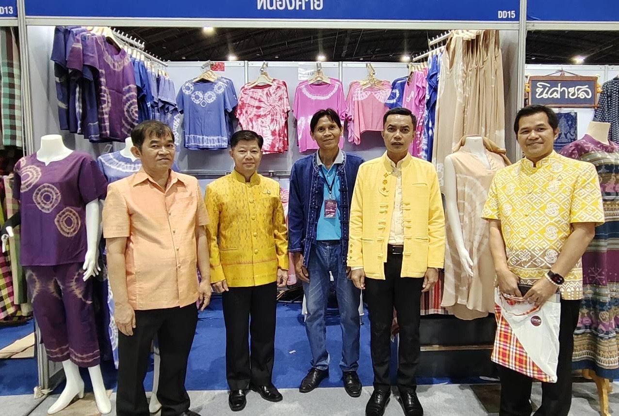 จ.หนองคาย ร่วมพิธีเปิดงาน “OTOP Midyear 2024 หลากหลายผลิตภัณฑ์สีสันภูมิปัญญาไทย” นำผู้ผลิต ผู้ประกอบการ OTOP ส่งเสริมช่องทางการตลาด สร้างรายได้สู่ชุมชน