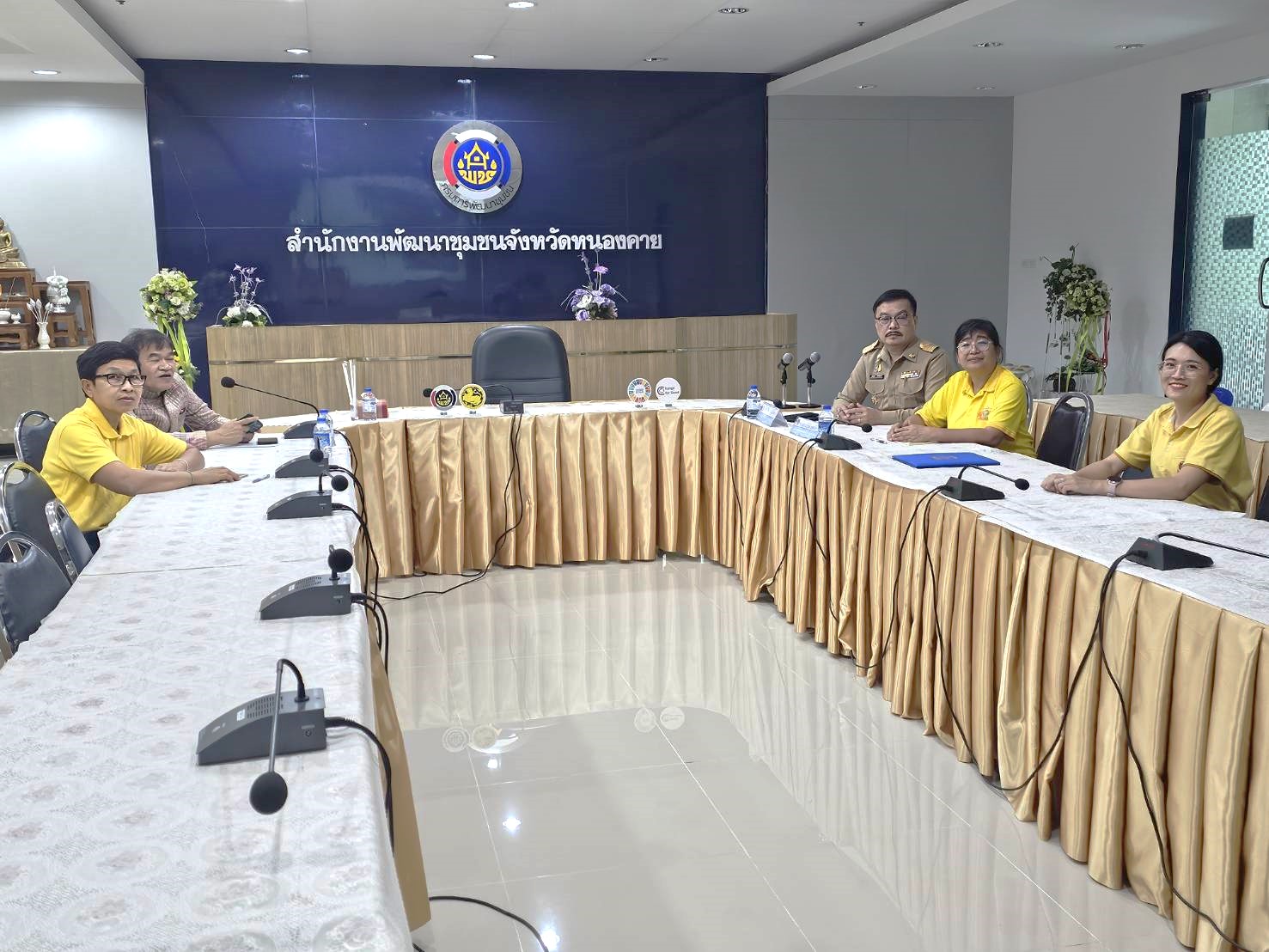 พช.หนองคาย ประชุมพิจารณาคัดเลือกพื้นที่เป้าหมาย ขับเคลื่อนโครงการการน้อมนำแนวพระราชดำริฯ การปลูกผักสวนครัว เพื่อสร้างความมั่นคงทางอาหาร เพื่อพัฒนาต่อยอดสู่ความมั่นคง อย่างยั่งยืน