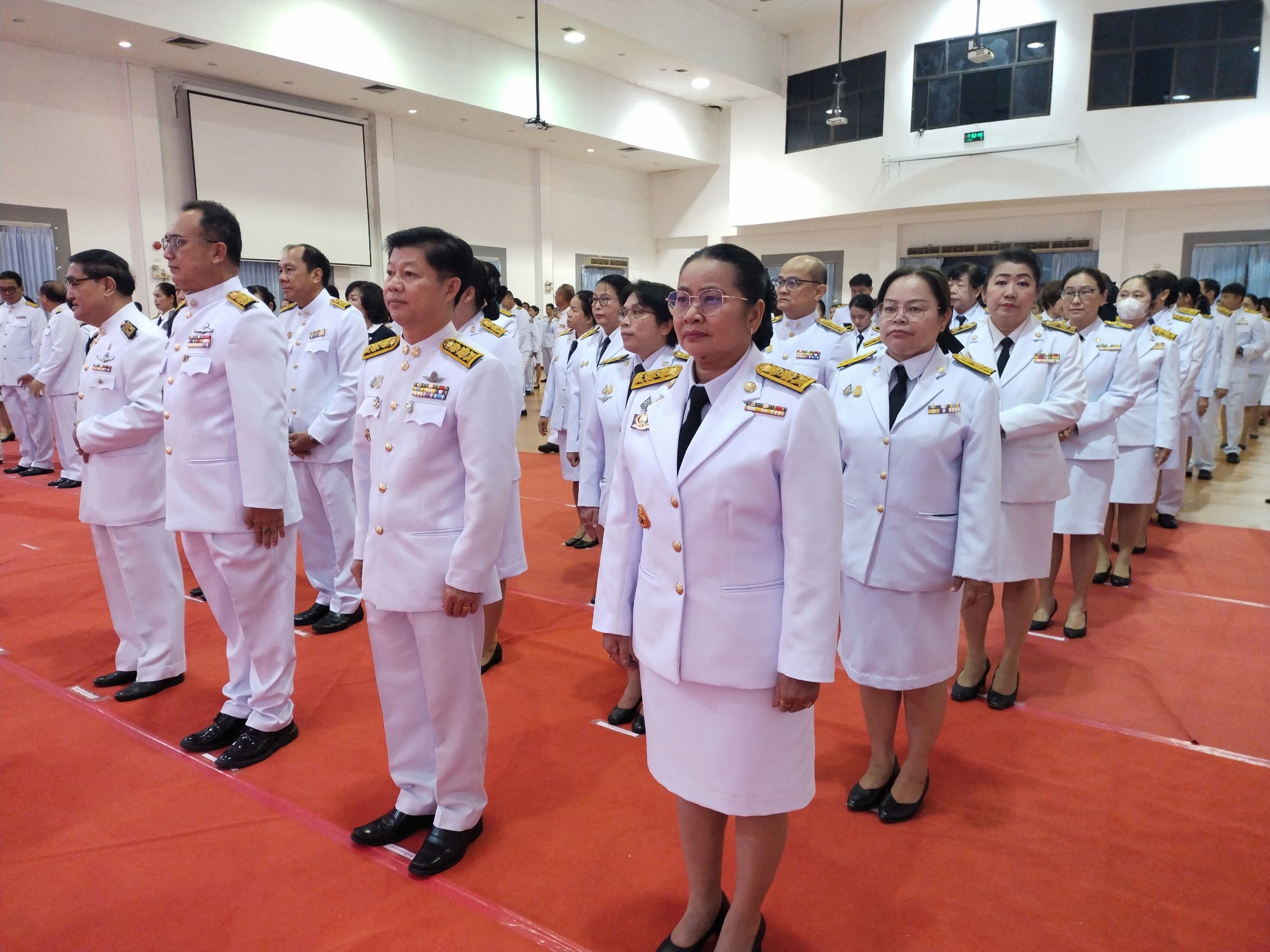พช.หนองคาย ร่วมพิธีถวายราชสักการะ เนื่องในวันคล้ายวันสวรรคตพระบาทสมเด็จพระปรเมนทรมหาอานันทมหิดล พระอัฐมรามาธิบดินทร ประจำปีพุทธศักราช 2567