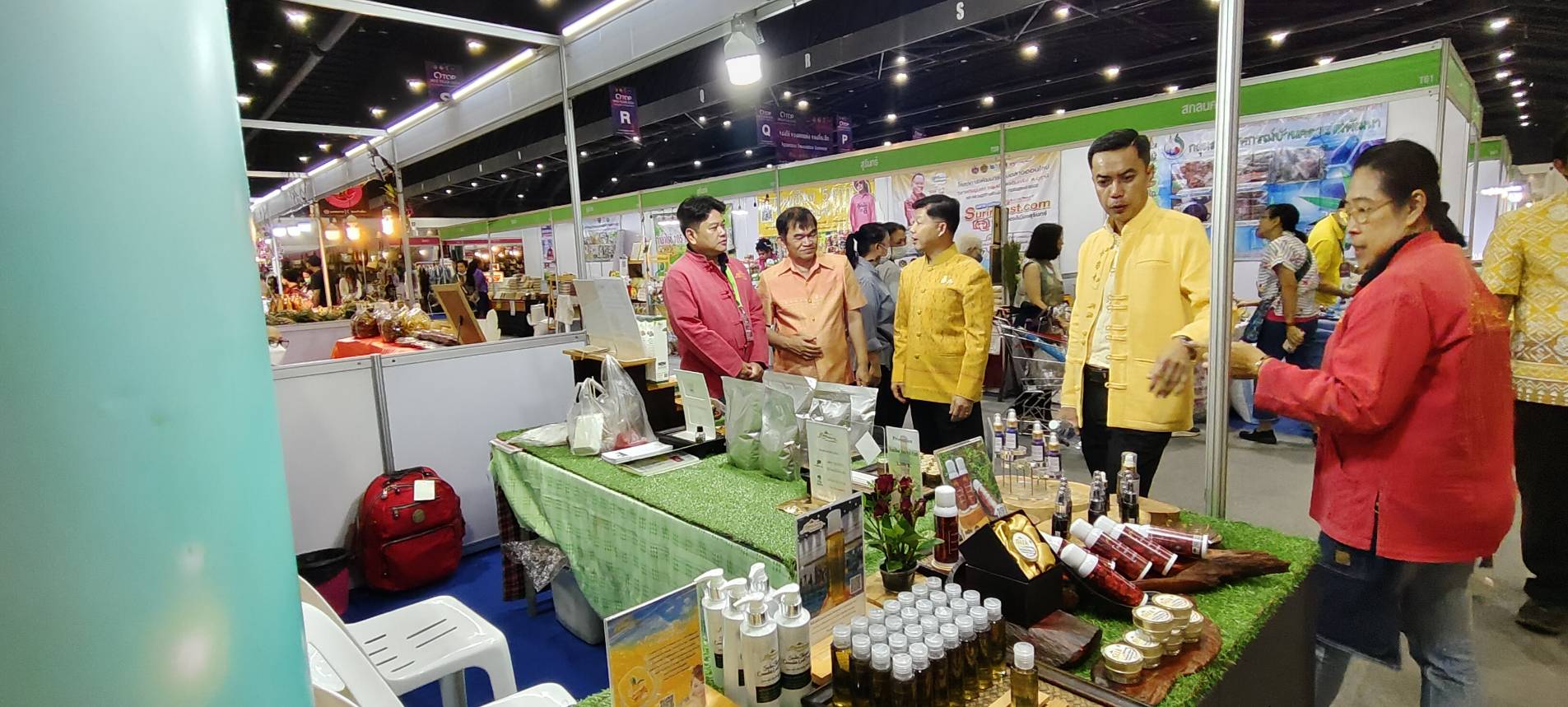 จ.หนองคาย ร่วมพิธีเปิดงาน “OTOP Midyear 2024 หลากหลายผลิตภัณฑ์สีสันภูมิปัญญาไทย” นำผู้ผลิต ผู้ประกอบการ OTOP ส่งเสริมช่องทางการตลาด สร้างรายได้สู่ชุมชน