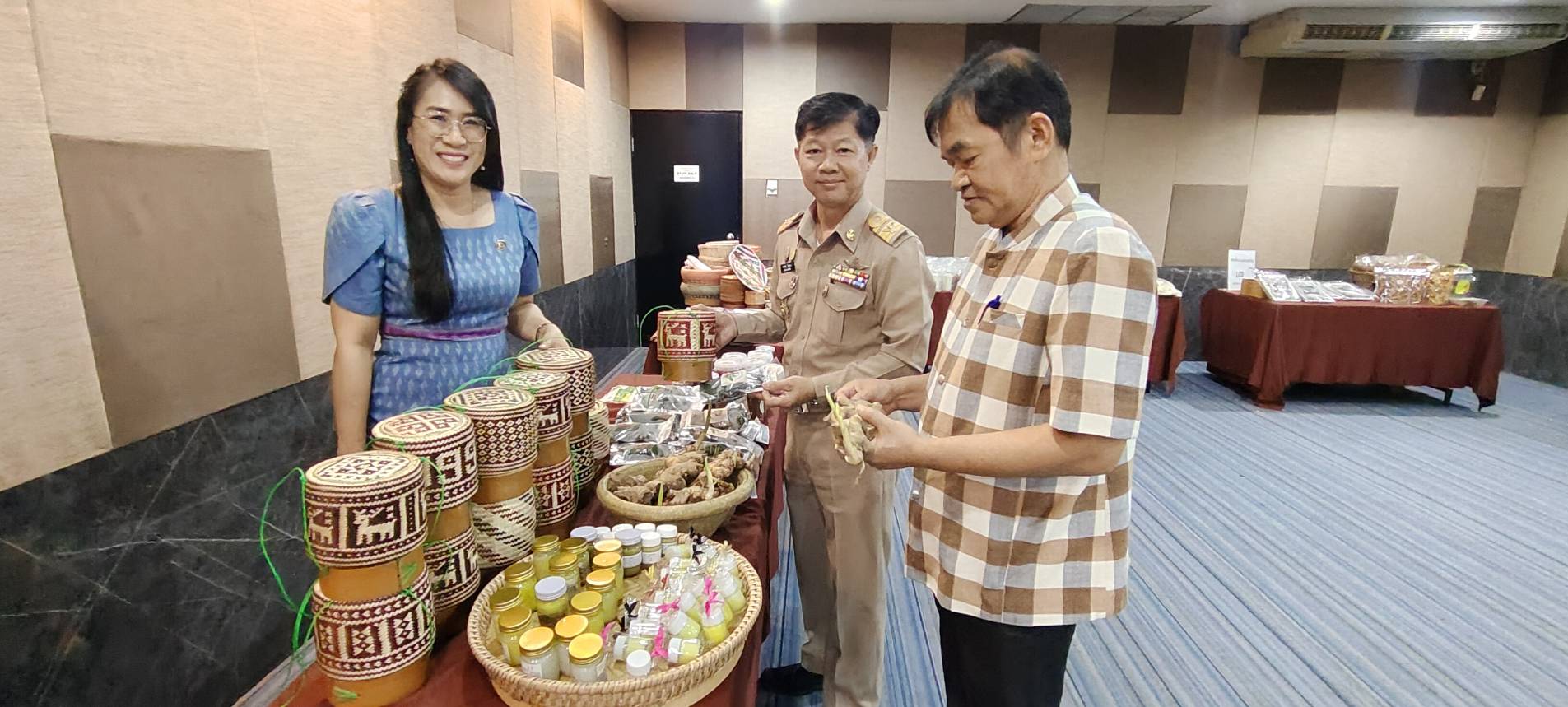 OTOP หนองคาย เดินหน้าก้าวสู่ผู้ประกอบการสู่ยุคดิจิทัล พช.หนองคาย ดำเนินโครงการพัฒนาศักยภาพผู้ประกอบการสู่ยุค 4.0