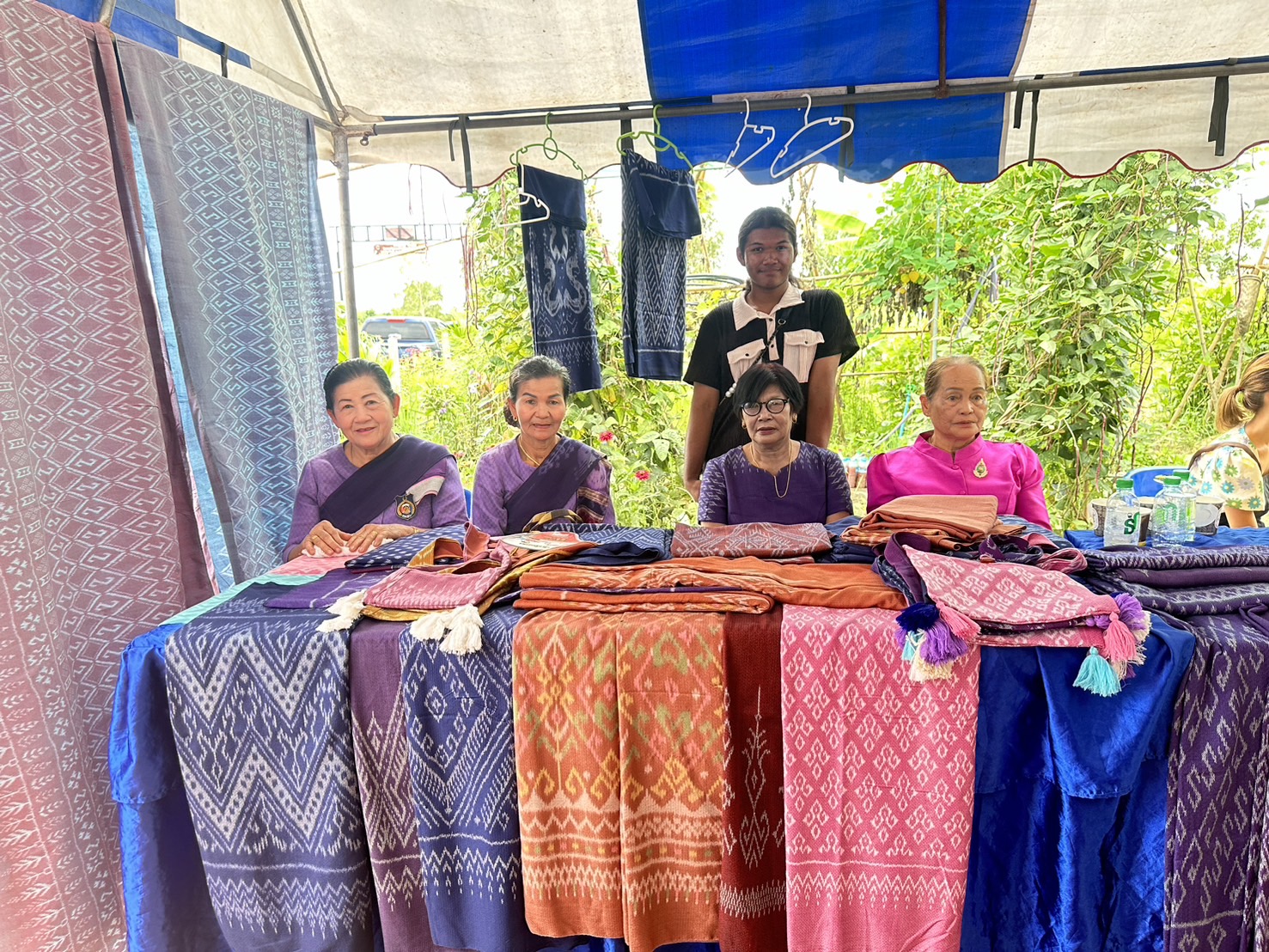 พช.หนองคาย น้อมนำหลักปรัชญาของเศรษฐกิจพอเพียงผ่านการดำเนินโครงการเฉลิมพระเกียรติพระบาทสมเด็จพระเจ้าอยู่หัว เนื่องในโอกาสมหามงคลเฉลิมพระชนมพรรษา 6 รอบ 28 กรกฎาคม 2567 ณ ศูนย์เรียนรู้ “โคก หนอง นา โมเดล” อำเภอโพธิ์ตาก