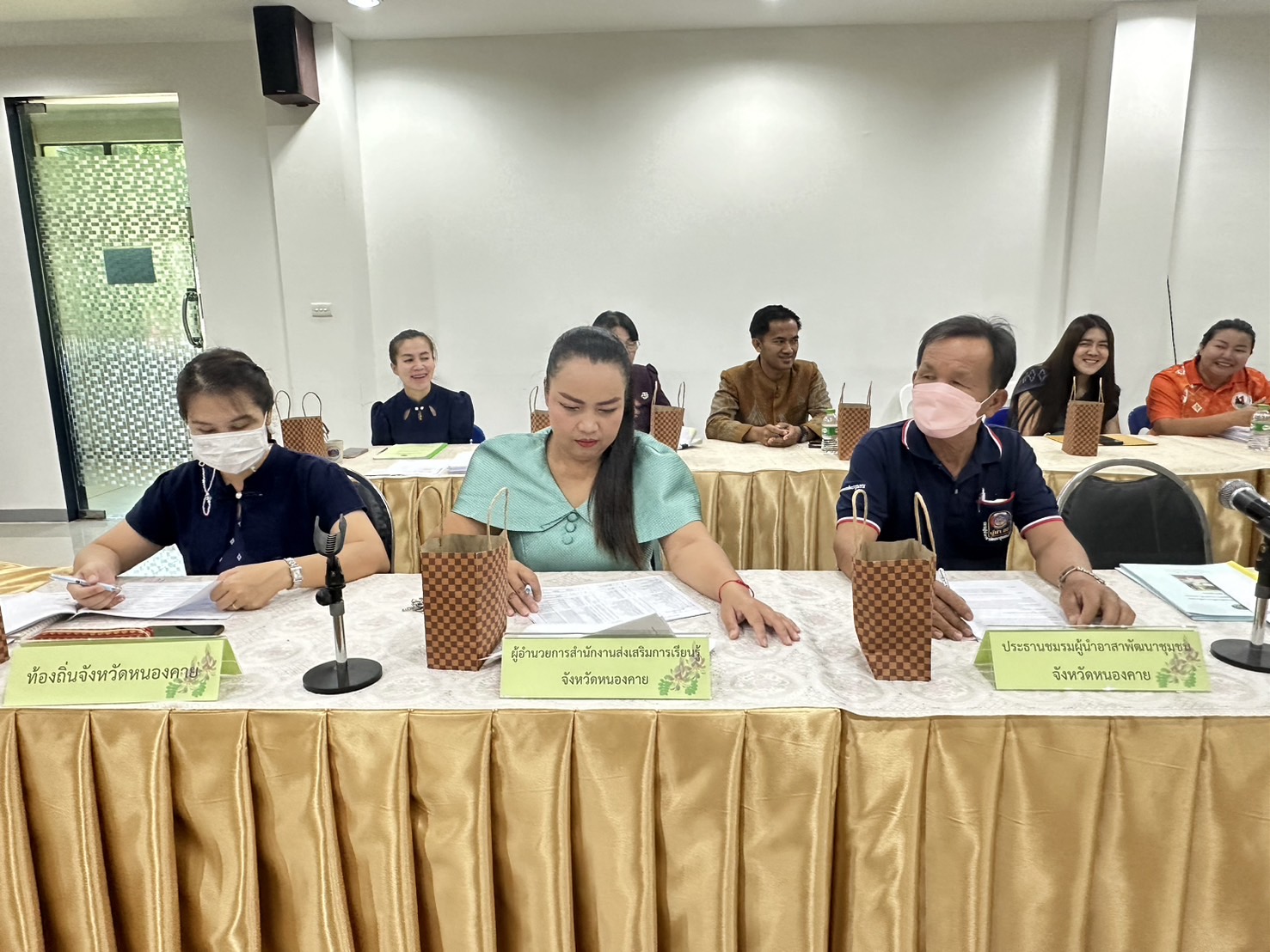 พช.หนองคาย ดำเนินการประชุมคณะอนุกรรมการตรวจประเมินเพื่อการรับรองมาตรฐานการพัฒนาชุมชน ระดับจังหวัด ภายใต้โครงการเชิดชูเกียรติเครือข่ายพัฒนาชุมชนดีเด่น กิจกรรมมาตรฐานการพัฒนาชุมชน (มชช.)