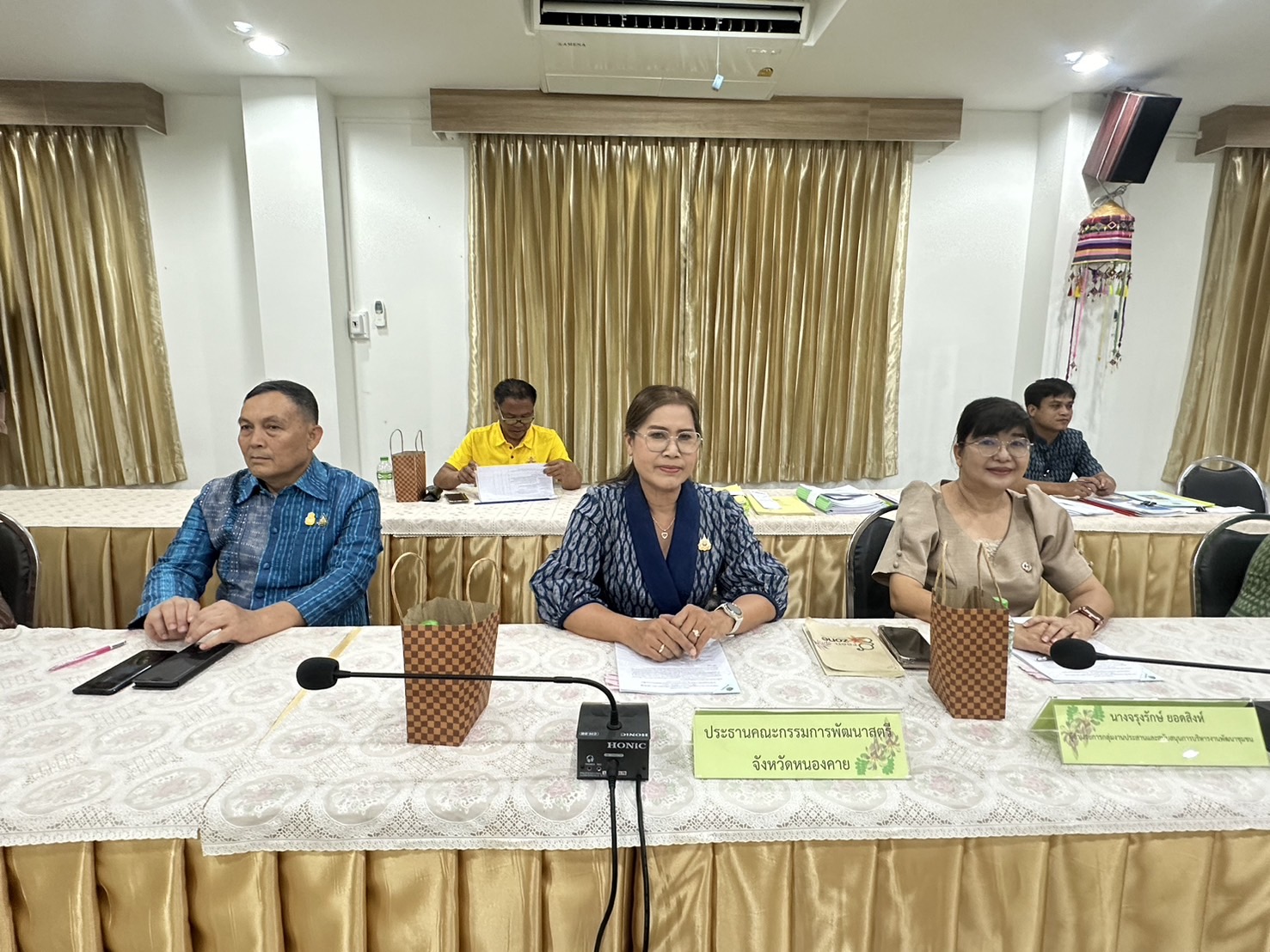 พช.หนองคาย ดำเนินการประชุมคณะอนุกรรมการตรวจประเมินเพื่อการรับรองมาตรฐานการพัฒนาชุมชน ระดับจังหวัด ภายใต้โครงการเชิดชูเกียรติเครือข่ายพัฒนาชุมชนดีเด่น กิจกรรมมาตรฐานการพัฒนาชุมชน (มชช.)