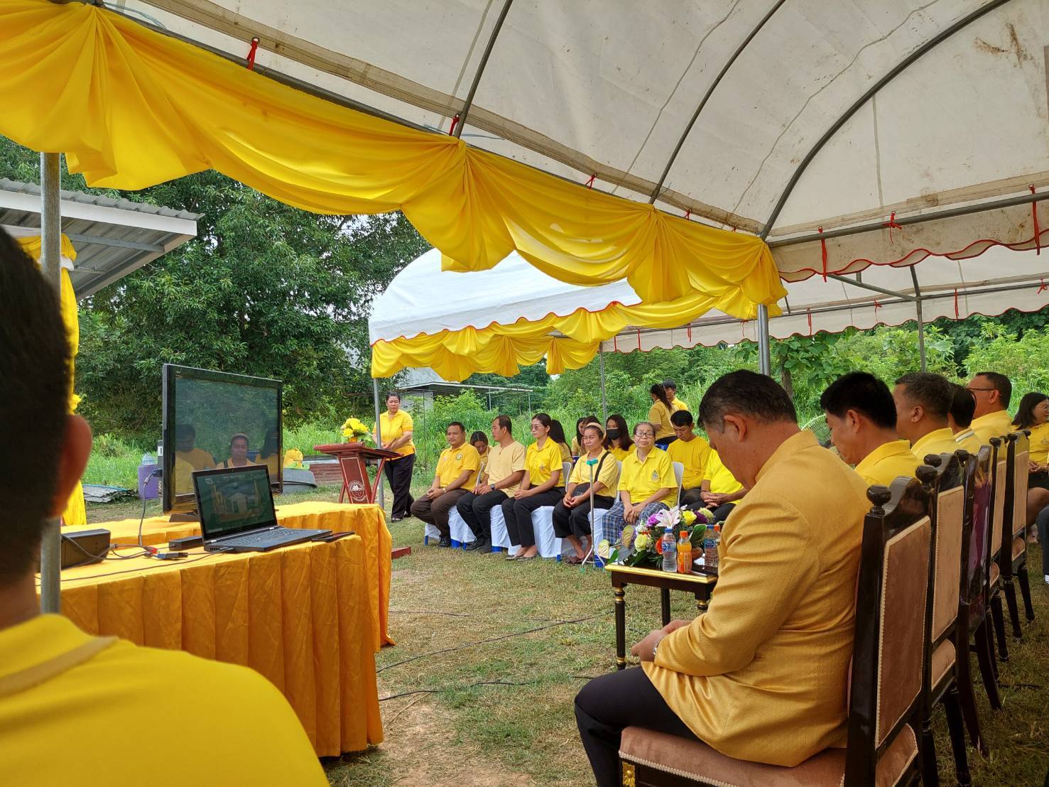 พช.หนองคาย ร่วมประชุมติดตามความก้าวหน้าโครงการเฉลิมพระเกียรติพระบาทสมเด็จพระเจ้าอยู่หัว เนื่องในโอกาสพระราชพิธีมหามงคลเฉลิมพระชนมพรรษา 6 รอบ 28 กรกฎาคม 2567 และพิธีส่งมอบบ้านโครงการซ่อมแซมบ้านให้ผู้ยากไร้ตามผังภูมิสังคม