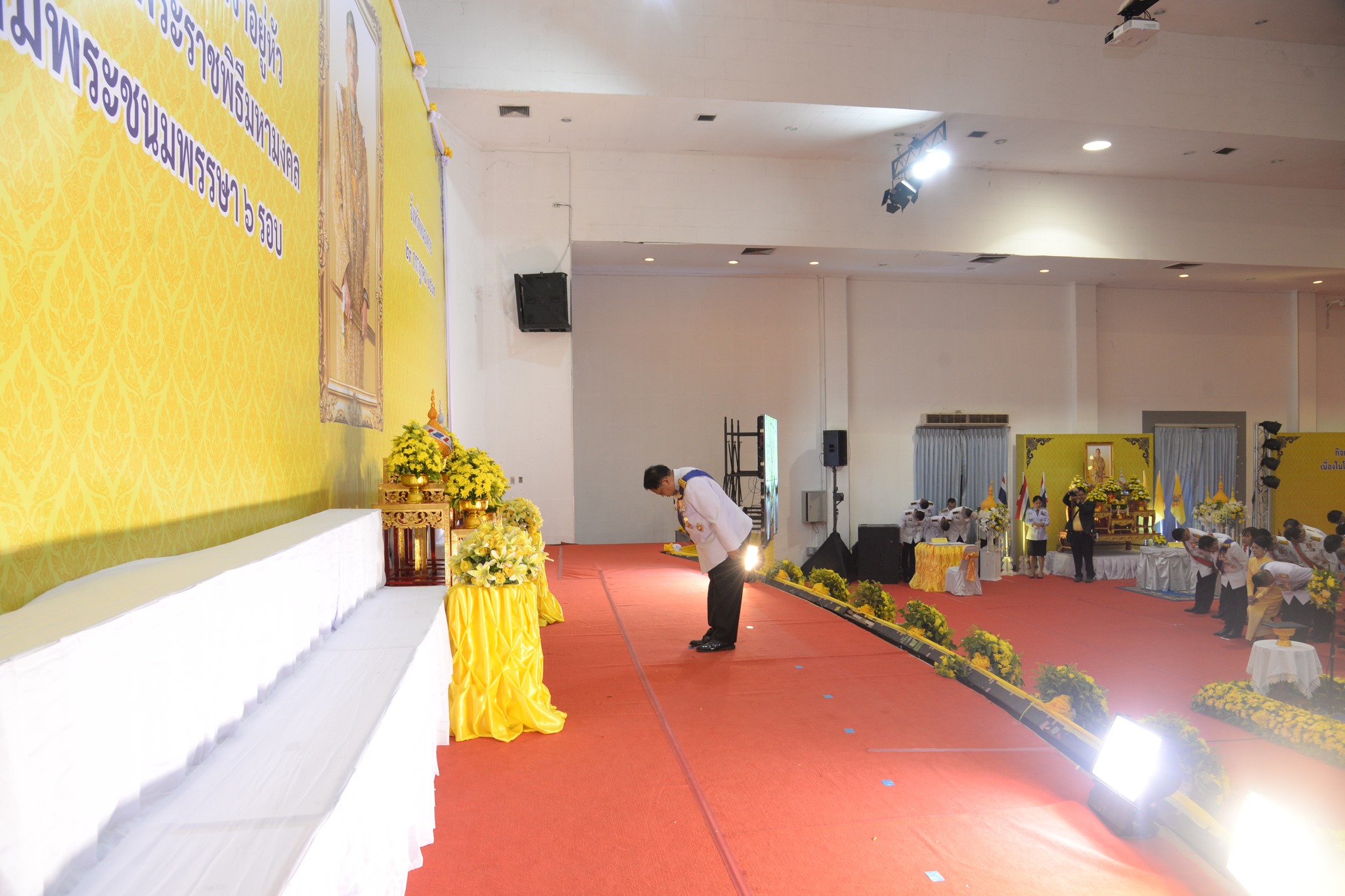 พช.หนองคาย ร่วมงานสโมสรสันนิบาต เฉลิมพระเกียรติพระบาทสมเด็จพระเจ้าอยู่หัว เนื่องในโอกาสพระราชพิธีมหามงคลเฉลิมพระชนมพรรษา 6 รอบ 28 กรกฎาคม 2567 จังหวัดหนองคาย