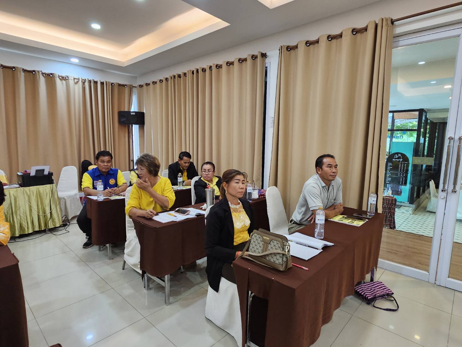 พช.หนองคาย มุ่งหน้าขับเคลื่อนกองทุนชุมชนตามหลักธรรมาภิบาล จัดโครงการประชุมเชิงปฏิบัติการเสริมสร้างธรรมาภิบาลโครงการแก้ไขปัญหาความยากจน (กข.คจ.) ระดับจังหวัด