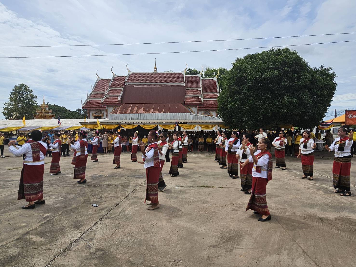 จังหวัดหนองคาย ลงพื้นที่คัดสรรกิจกรรมพัฒนาชุมชนดีเด่น และตรวจคัดเลือกหมู่บ้านกองทุนแม่ของแผ่นดินดีเด่นระดับจังหวัด ประจำปี 2567 อ.สังคม และอ.ศรีเชียงใหม่