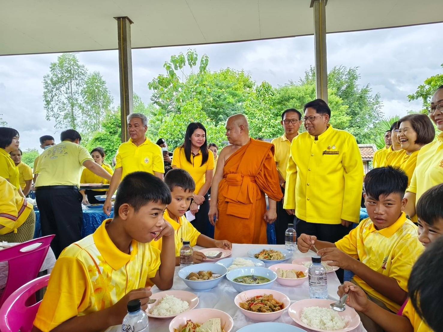 พช.หนองคาย ร่วมกิจกรรมโครงการน้ำพระทัยพระราชทานส่วนภูมิภาค สภาสังคมสงเคราะห์ 76 จังหวัด ประจำปี 2567
