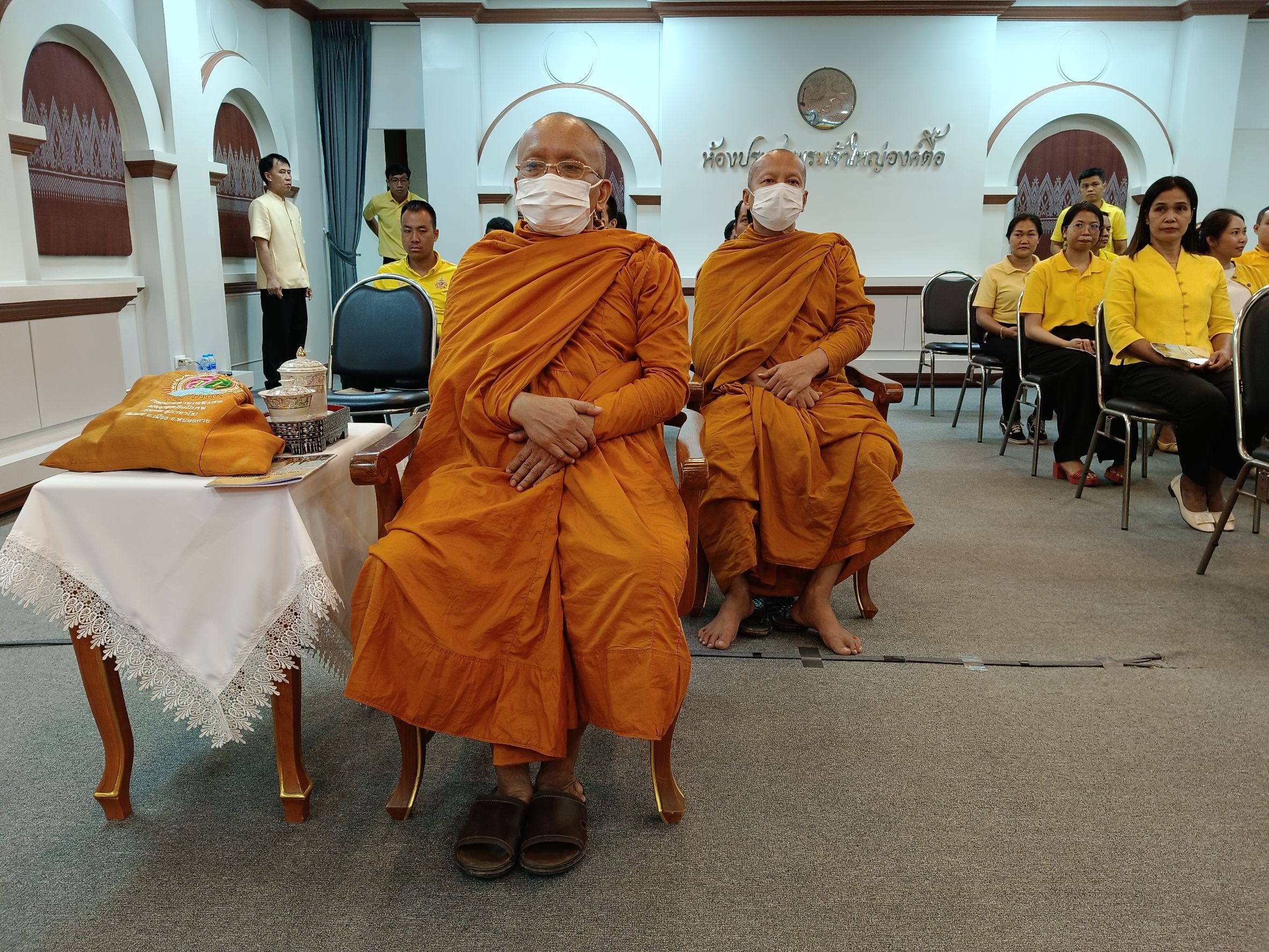 พช.หนองคาย ร่วมพิธีเจริญพระพุทธมนต์ และเจริญจิตตภาวนาถวายเป็นพระราชกุศล เนื่องในโอกาสวันเฉลิมพระชนมพรรษาของพระบาทสมเด็จพระเจ้าอยู่หัว และพระบรมวงศานุวงศ์ ประจำปีงบประมาณ พ.ศ. 2567
