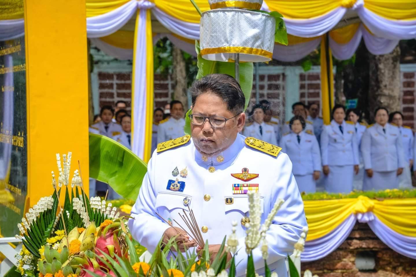 พช.หนองคาย ร่วมพิธีพลีกรรมตักน้ำจากแหล่งน้ำศักดิ์สิทธิ์ ณ สระมุจลินท์ วัดพระธาตุบังพวน ตำบลพระธาตุบังพวน จังหวัดหนองคาย