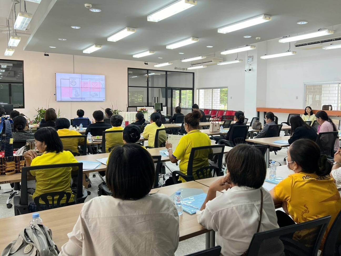 พช.หนองคาย ร่วมเป็นเกียรติในพิธีเปิดการฝึกอบรมเชิงปฏิบัติการ “การสร้างมูลค่าเพิ่มให้กับผลผลิตทางการเกษตร”