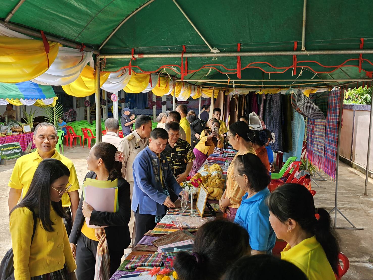 หนองคาย ขับเคี่ยวกันเข้มข้นต่อเนื่อง กิจกรรมคัดสรรพัฒนาชุมชนดีเด่นและกองทุนแม่ของแผ่นดินดีเด่น ระดับจังหวัด ประจำปี 2567 วันที่ 2 อ.เฝ้าไร่ และอ.โพนพิสัย