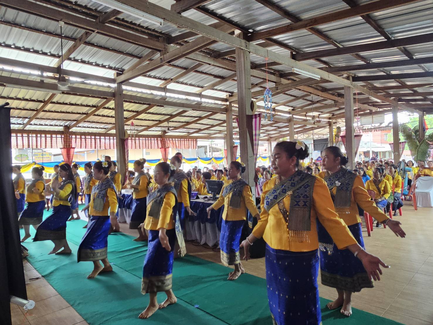 หนองคาย ขับเคี่ยวกันเข้มข้นต่อเนื่อง กิจกรรมคัดสรรพัฒนาชุมชนดีเด่นและกองทุนแม่ของแผ่นดินดีเด่น ระดับจังหวัด ประจำปี 2567 วันที่ 2 อ.เฝ้าไร่ และอ.โพนพิสัย