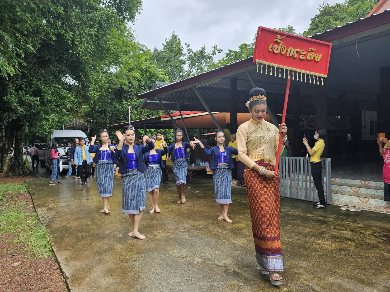 หนองคาย ลุยกันต่อเฟ้นหาของแทร่ กิจกรรมคัดสรรพัฒนาชุมชนดีเด่นและกองทุนแม่ของแผ่นดินดีเด่น ระดับจังหวัด ประจำปี 2567 วันที่ 4 อ.ท่าบ่อ และอ.โพธิ์ตาก