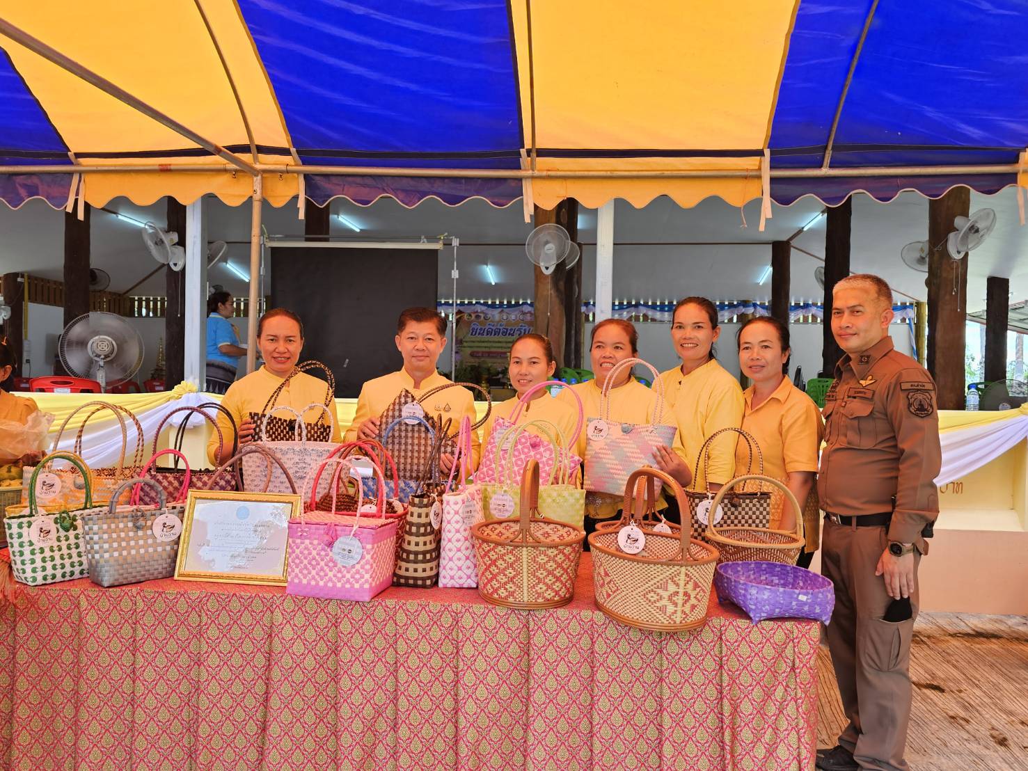 หนองคาย ลุยกันต่อเฟ้นหาของแทร่ กิจกรรมคัดสรรพัฒนาชุมชนดีเด่นและกองทุนแม่ของแผ่นดินดีเด่น ระดับจังหวัด ประจำปี 2567 วันที่ 4 อ.ท่าบ่อ และอ.โพธิ์ตาก