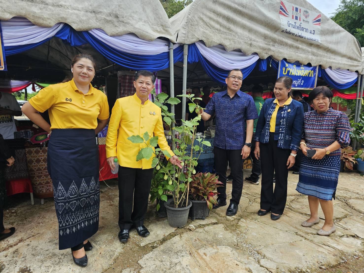 หนองคาย ลุยกันต่อเฟ้นหาของแทร่ กิจกรรมคัดสรรพัฒนาชุมชนดีเด่นและกองทุนแม่ของแผ่นดินดีเด่น ระดับจังหวัด ประจำปี 2567 วันที่ 4 อ.ท่าบ่อ และอ.โพธิ์ตาก