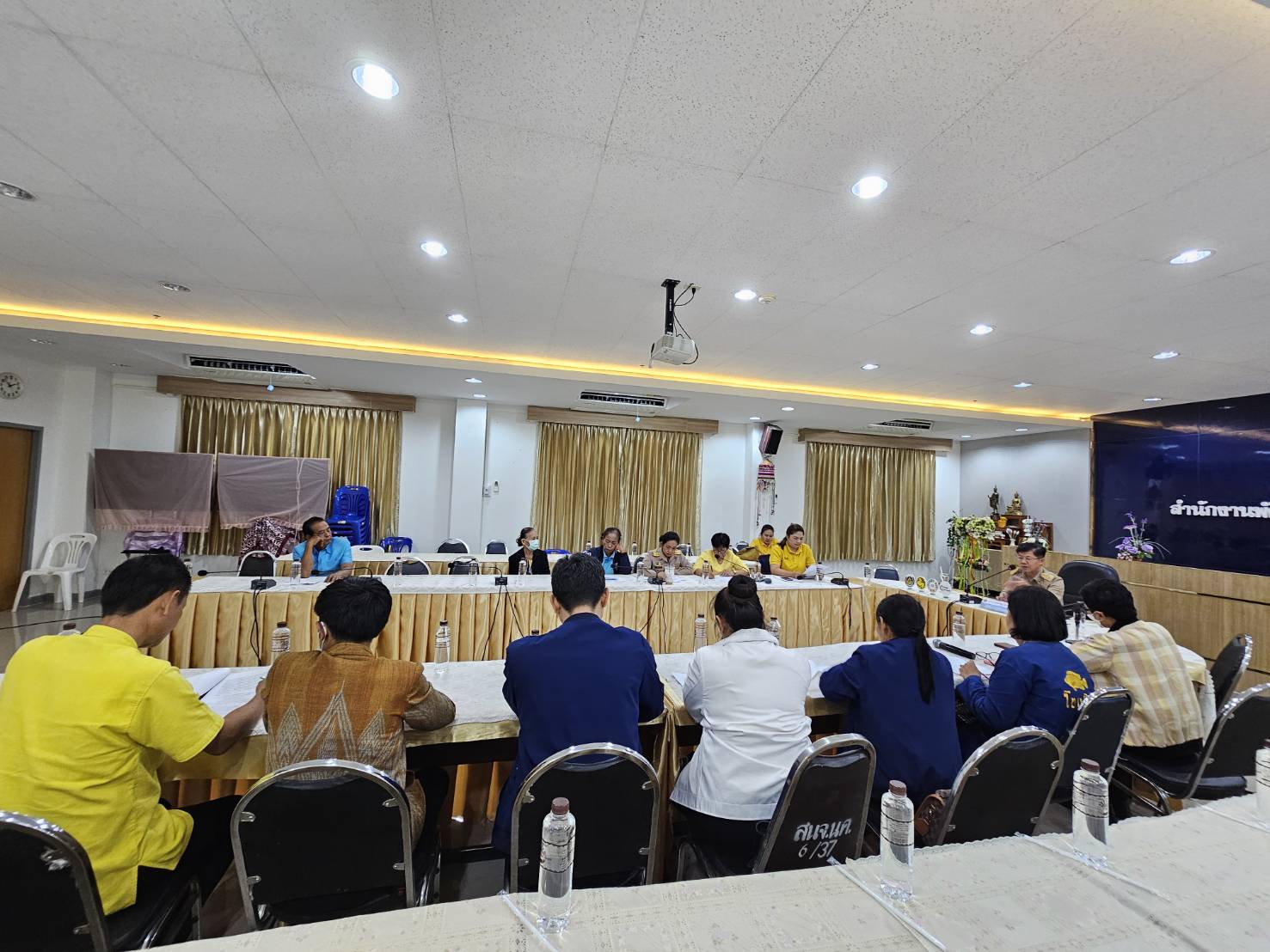 พช.หนองคาย ดำเนินการประชุมคณะกรรมการเครือข่ายกองทุนแม่ของแผ่นดินระดับจังหวัดหนองคาย ครั้งที่ 1/2567