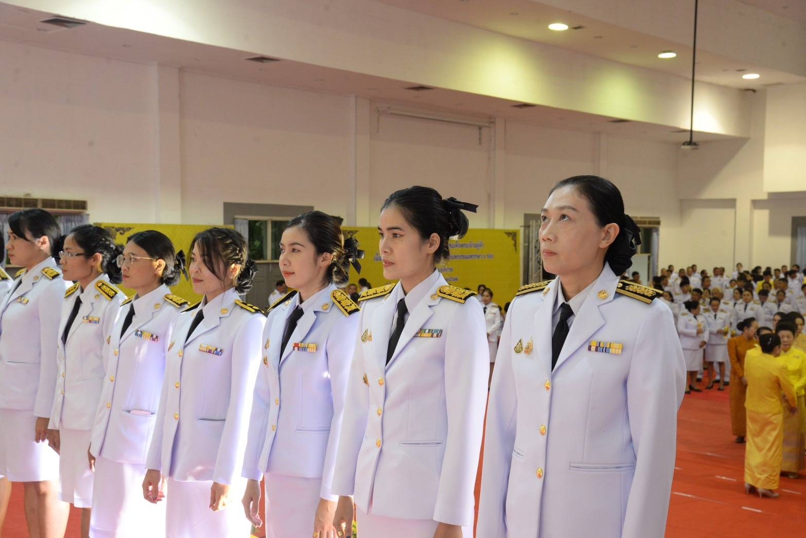 พช.หนองคาย ร่วมพิธีถวายเครื่องราชสักการะและวางพานพุ่ม และจุดเทียนถวายพระชัยมงคล เฉลิมพระเกียรติพระบาทสมเด็จพระเจ้าอยู่หัว เนื่องในโอกาสมหามงคลเฉลิมพระชนมพรรษา 6 รอบ 28 กรกฎาคม 2567