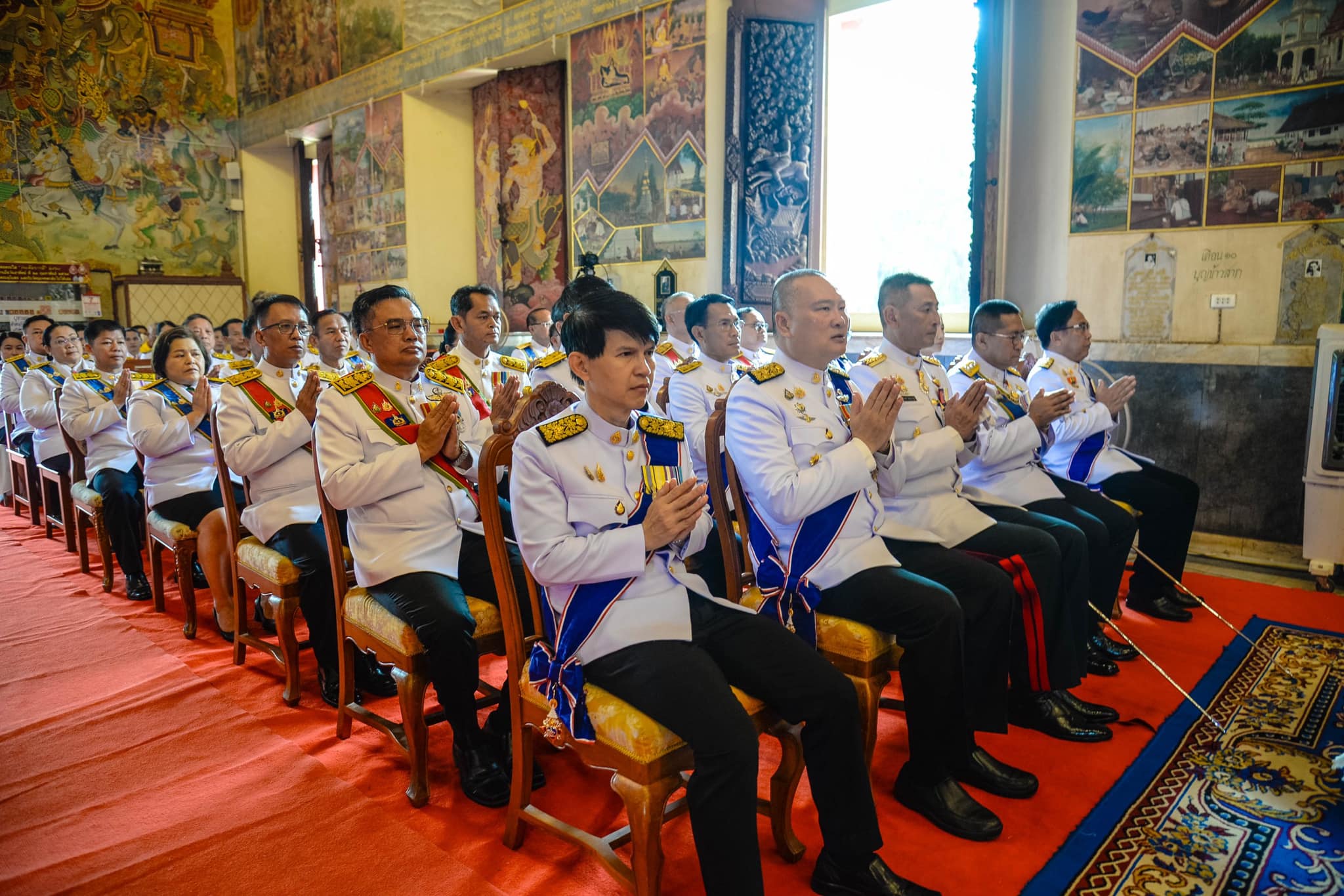 พช.หนองคาย ร่วมพิธีเวียนเทียนสมโภชน้ำพระพุทธมนต์ศักดิ์สิทธิ์ ณ พระอุโบสถ วัดโพธิ์ชัย พระอารามหลวง อำเภอเมืองหนองคาย จังหวัดหนองคาย