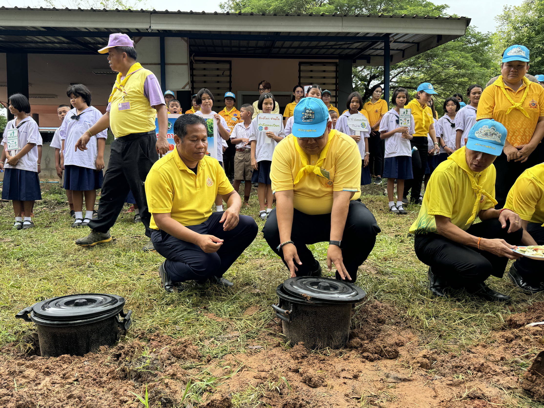 พช.หนองคาย ร่วมกิจกรรมจิตอาสาพัฒนา เนื่องในวันสมเด็จพระนารายณ์มหาราช