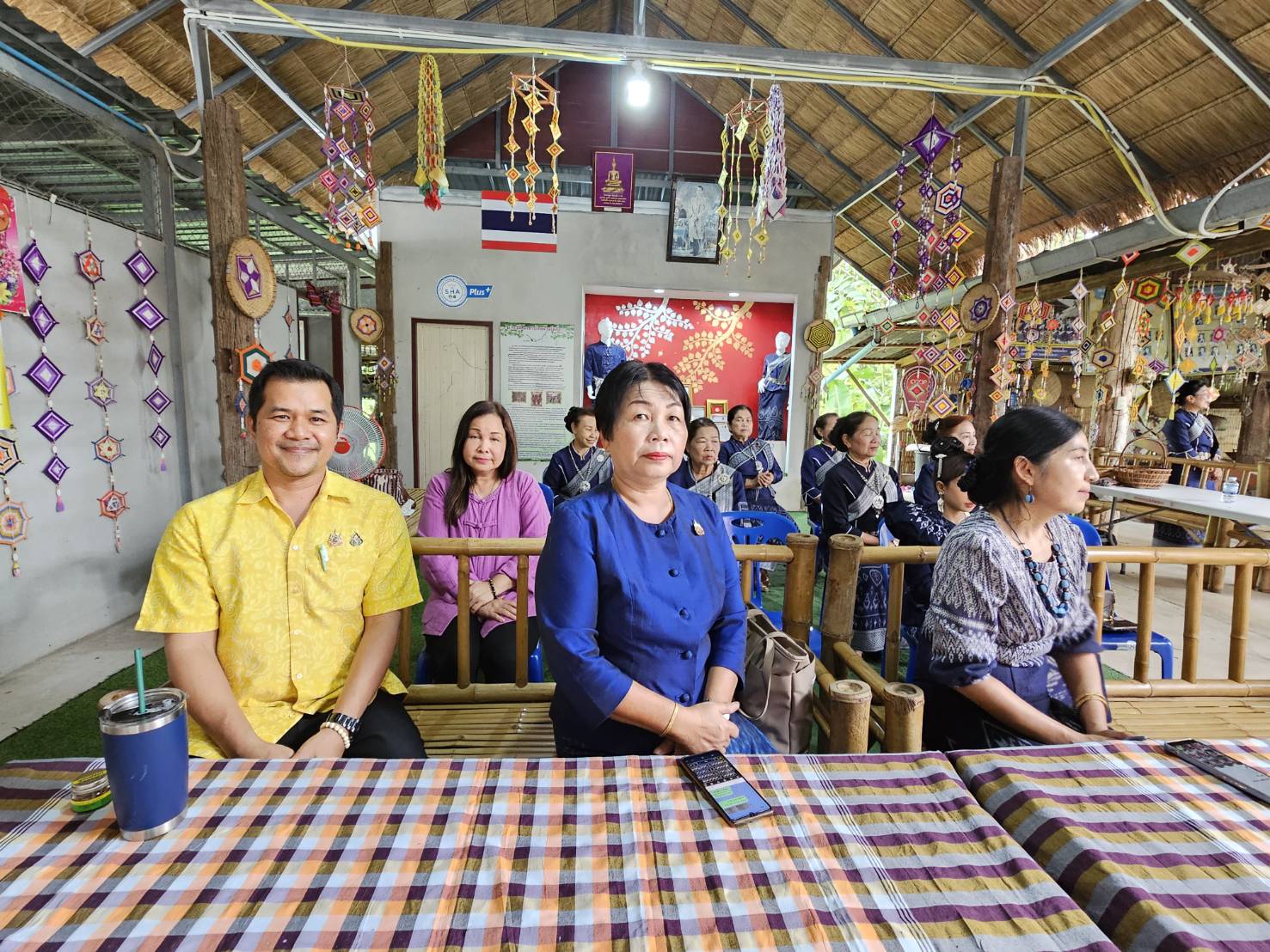 พช.หนองคาย จับมือกลุ่มวิสาหกิจชุมชนทอผ้าพื้นเมืองบ้านโพธิ์ตาก เข้ารับการคัดเลือกหมู่บ้านหัตถกรรมเพื่อเข้ารับรางวัล ”หม่อมงามจิตต์ บุรฉัตร” รางวัลสร้างเสริมคนดีมีคุณธรรม ประจำปี 2567