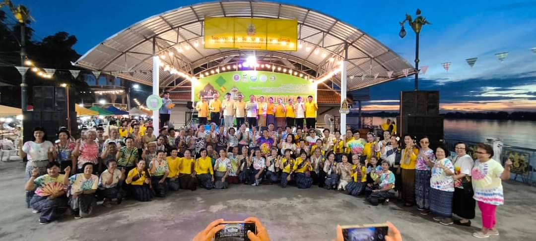 พช.หนองคาย ร่วมกิจกรรม 1 อำเภอ 1 ลานสร้างสรรค์ ณ ลานวัฒนธรรมตลาดแคมของถนนคนเดินริมโขง หนองคาย