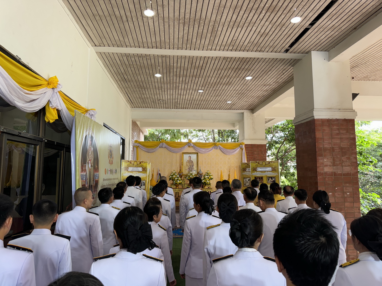 พช.หนองคาย ร่วมพิธีถวายราชสดุดีและถวายพระพรชัยมงคล โครงการเทิดทูนสถาบันพระมหากษัตริย์และบรมวงศานุวงศ์ ประจำปี พ.ศ.2567 กิจกรรมเฉลิมพระเกียรติพระบาทสมเด็จพระเจ้าอยู่หัว เนื่องในโอกาสพระราชพิธีมหามงคลเฉลิมพระชนมพรรษา 6 รอบ 28 กรกฎาคม 2567