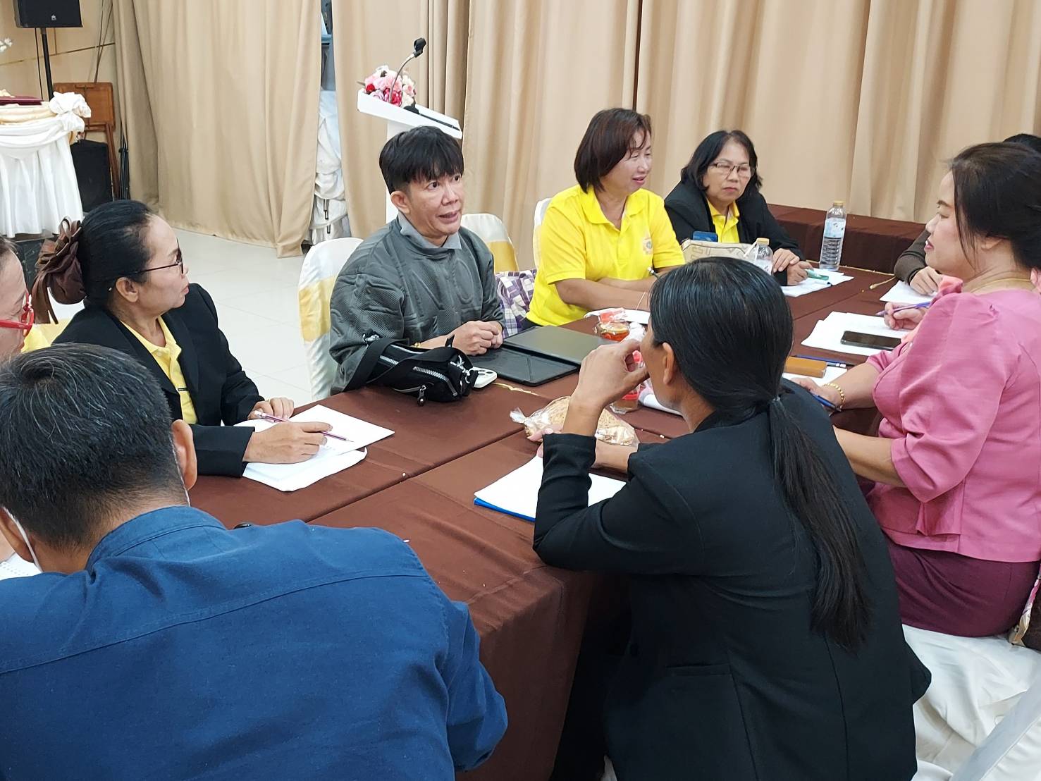 พช.หนองคาย ขับเคลื่อนโครงการส่งเสริมการสร้างรายได้จากกิจการอาหารปลอดภัย