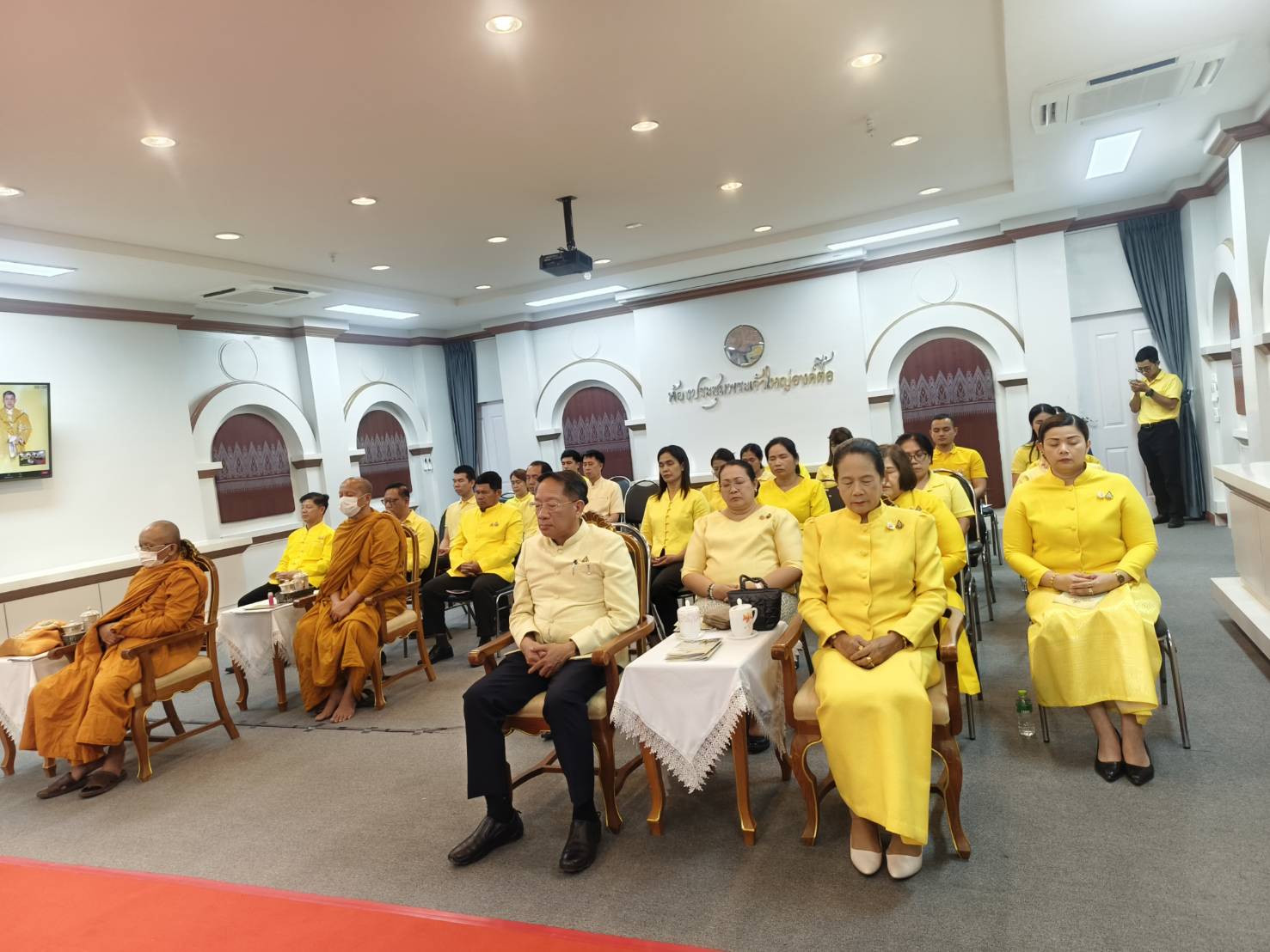 พช.หนองคาย ร่วมพิธีเจริญพระพุทธมนต์ และเจริญจิตตภาวนาถวายเป็นพระราชกุศล เนื่องในโอกาสวันเฉลิมพระชนมพรรษาของพระบาทสมเด็จพระเจ้าอยู่หัว และพระบรมวงศานุวงศ์ ประจำปีงบประมาณ พ.ศ. 2567