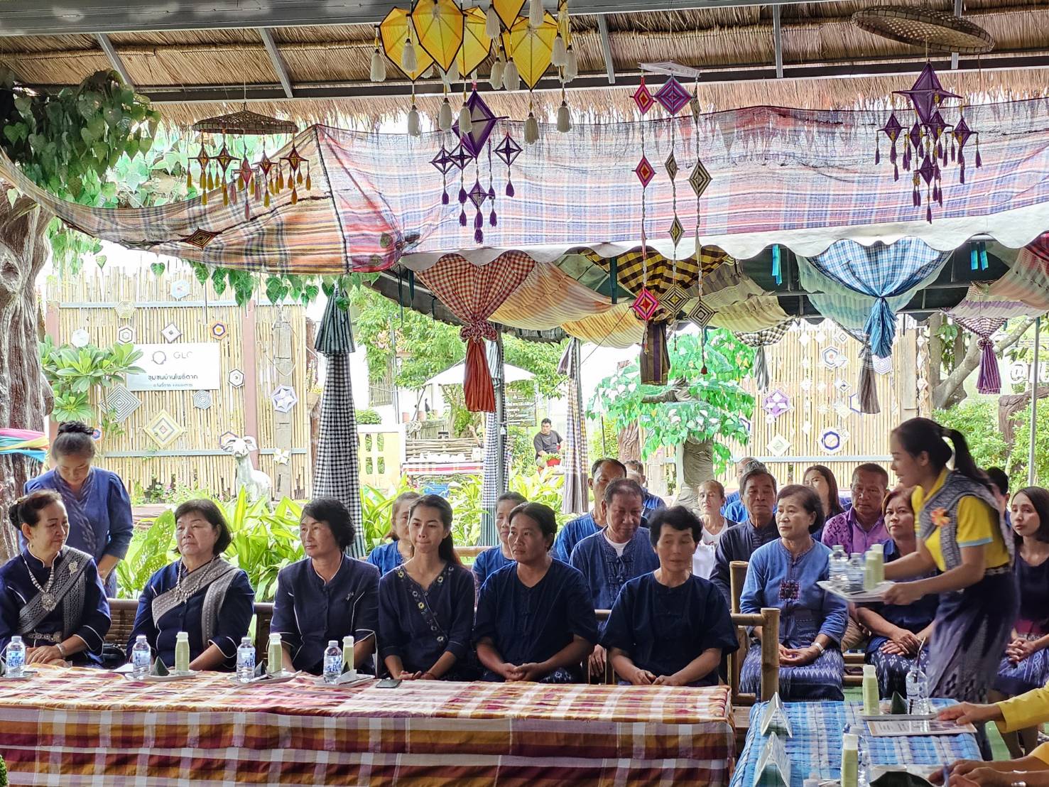 พช.หนองคาย จับมือกลุ่มวิสาหกิจชุมชนทอผ้าพื้นเมืองบ้านโพธิ์ตาก เข้ารับการคัดเลือกหมู่บ้านหัตถกรรมเพื่อเข้ารับรางวัล ”หม่อมงามจิตต์ บุรฉัตร” รางวัลสร้างเสริมคนดีมีคุณธรรม ประจำปี 2567