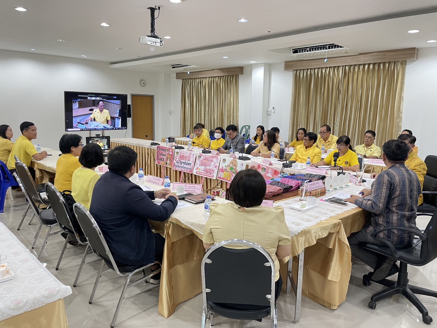 พช.หนองคาย รับการตรวจพิจารณาการประกวดนวัตกรรมงานพัฒนาชุมชนที่มีความโดดเด่น ของกรมการพัฒนาชุมชน