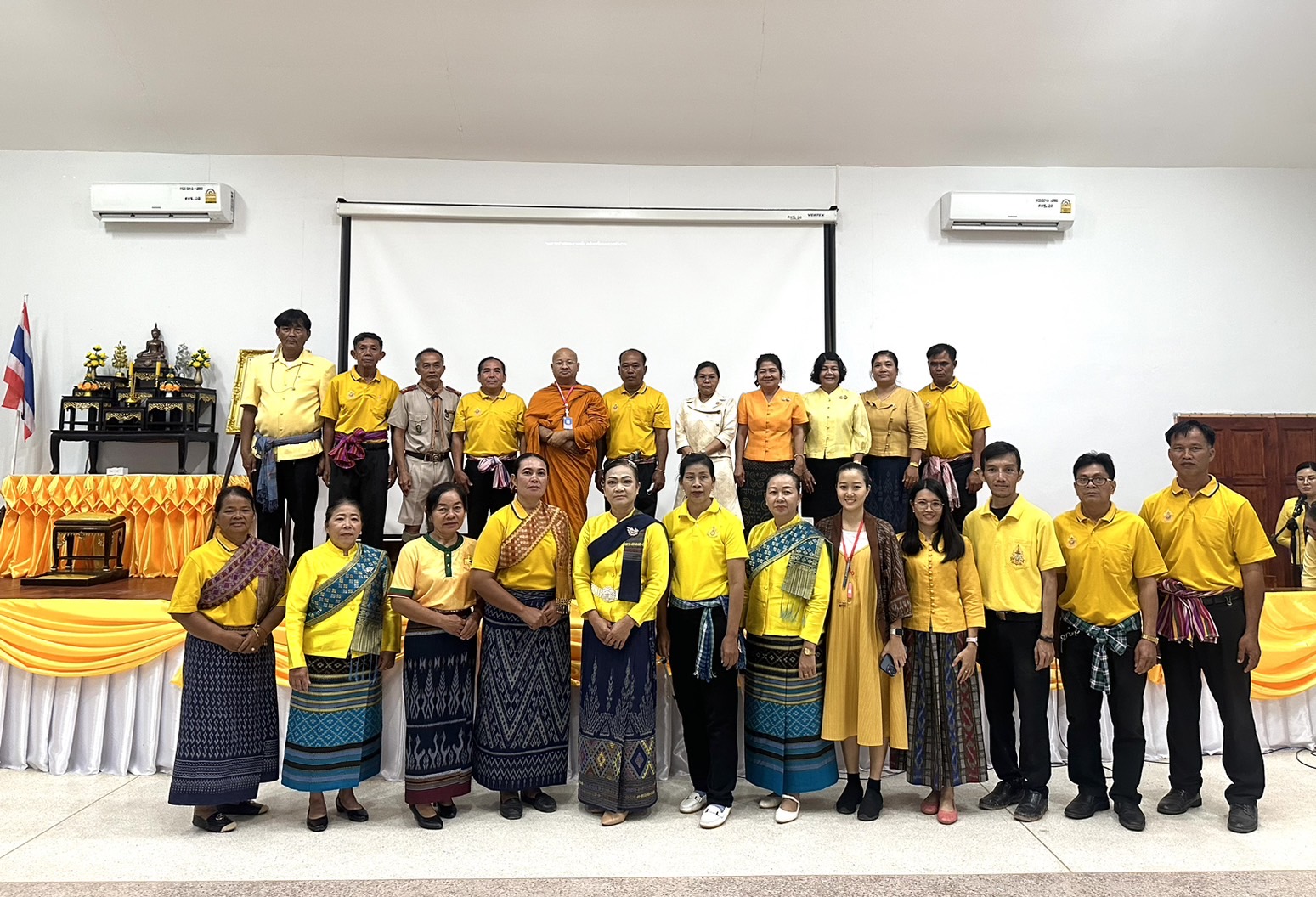 พช.หนองคาย ผนึกกำลังผู้นำขับเคลื่อนยุทธศาสตร์นำการเปลี่ยนแปลงตำบลพระธาตุบังพวน อำเภอเมืองหนองคาย จังหวัดหนองคาย นำเสนอผลงานและจัดแสดงนิทรรศการผลความสำเร็จการขับเคลื่อนตำบลเข้มแข็งตามหลักปรัชญาของเศรษฐกิจพอเพียง