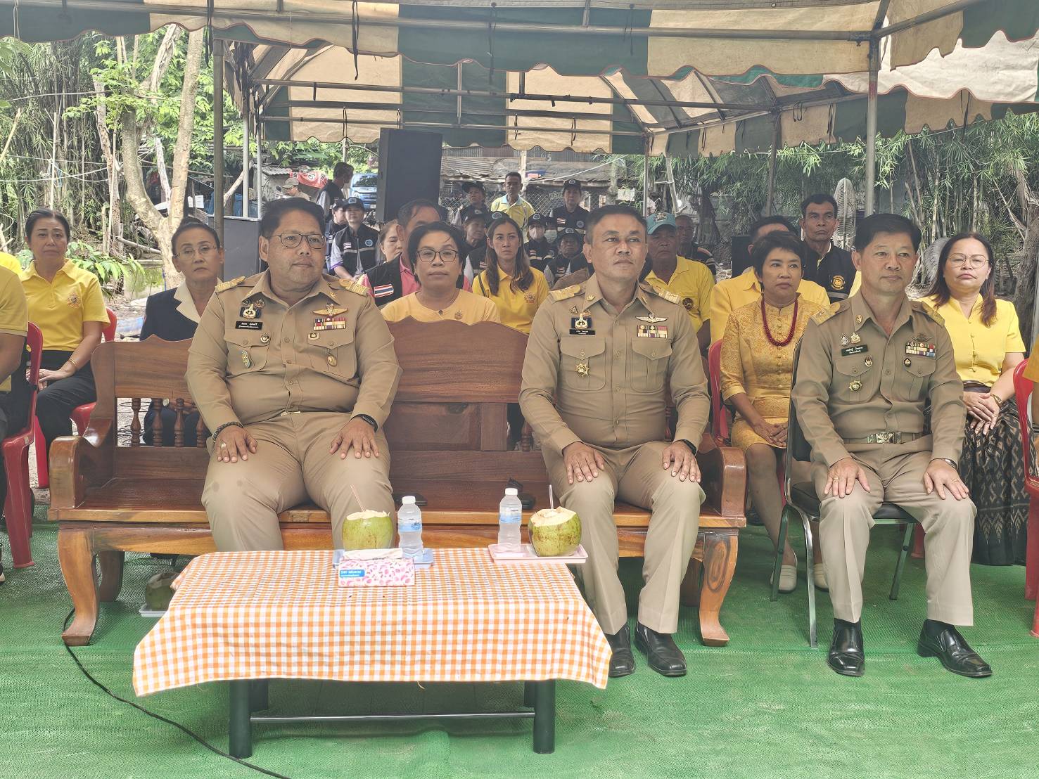 ผู้ว่าฯหนองคาย ขับเคลื่อนการขจัดความยากจน ส่งมอบบ้านห่วงใยจากใจ GLO ประจำปี 2566 ให้ครัวเรือนเป้าหมาย TPMAP อ.สระใคร