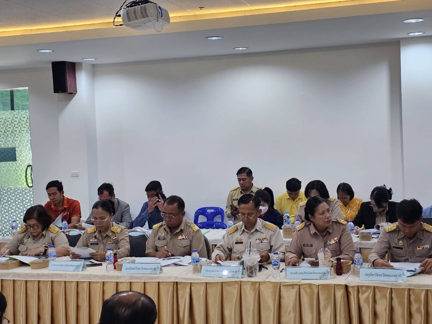 พช.หนองคาย ประชุมคณะกรรมการดำเนินการคัดสรรสุดยอด หนึ่งตำบล หนึ่งผลิตภัณฑ์ไทย (OTOP Product Champion : OPC) เตรียมคัดสรรผลิตภัณฑ์ OTOP 2567 ยกระดับผลิตภัณฑ์ท้องถิ่นสู่ตลาดโลก