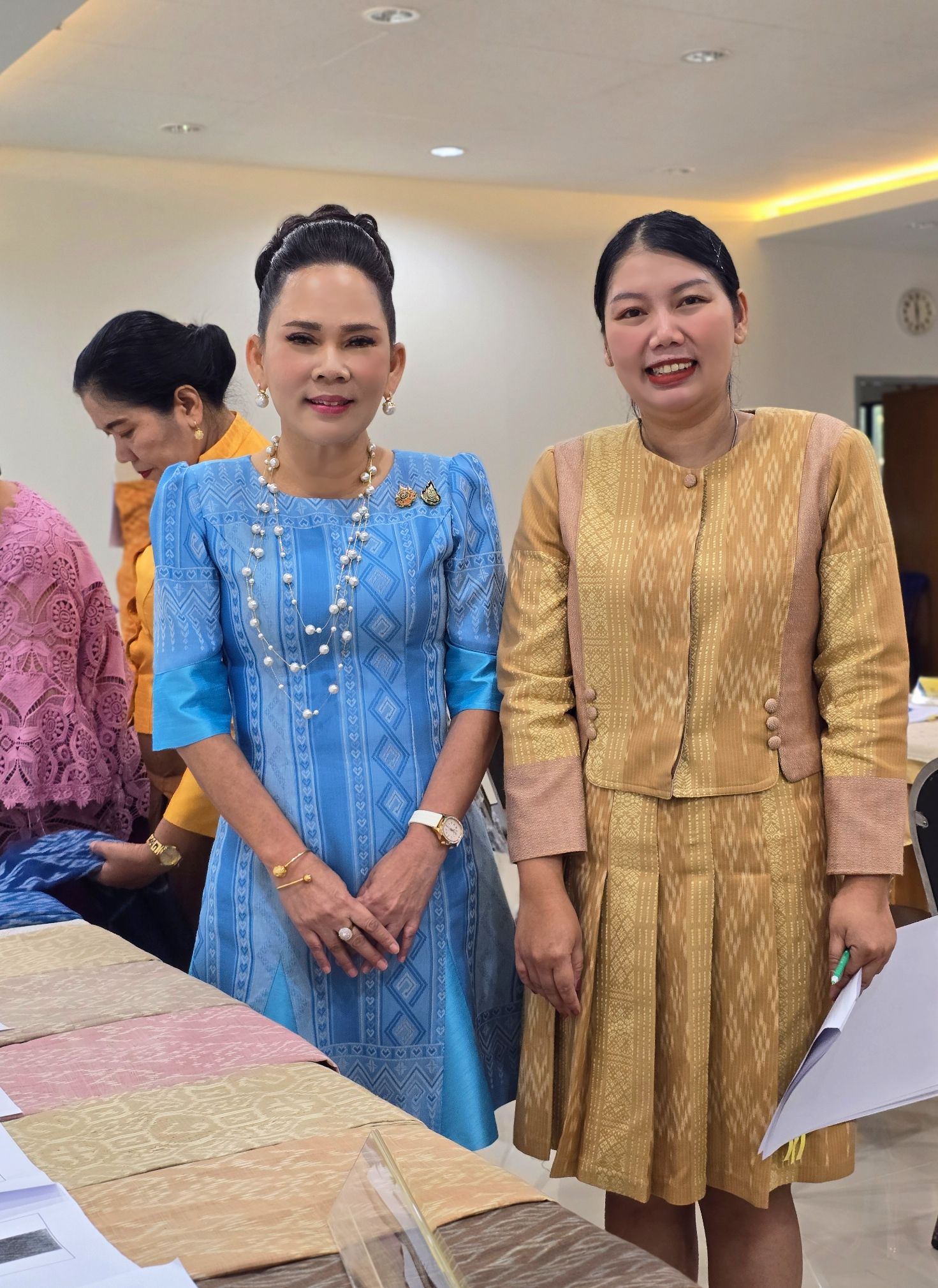 จ.หนองคาย จัดประกวดผ้าลายพระราชทาน “ผ้าลายสิริวชิราภรณ์” และงานหัตถกรรม ระดับจังหวัด ประจำปี 2567 เพื่อสืบสาน รักษา ต่อยอด งานหัตถกรรมและหัตถศิลป์ผ้าถิ่นไทย