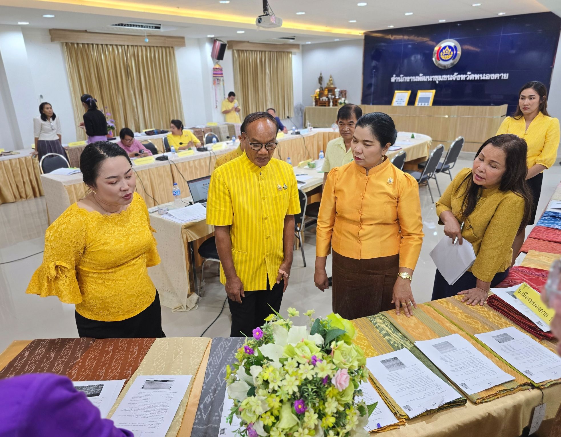 จ.หนองคาย จัดประกวดผ้าลายพระราชทาน “ผ้าลายสิริวชิราภรณ์” และงานหัตถกรรม ระดับจังหวัด ประจำปี 2567 เพื่อสืบสาน รักษา ต่อยอด งานหัตถกรรมและหัตถศิลป์ผ้าถิ่นไทย