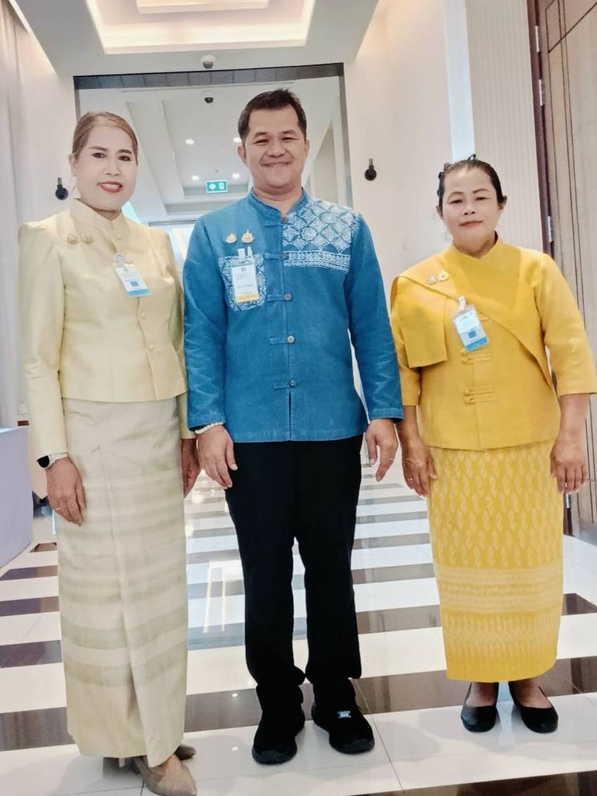 พช.หนองคาย ร่วมโครงการส่งเสริมและพัฒนาอาชีพ สัมมนาถอดบทเรียนความสำเร็จการขับเคลื่อนกิจกรรมตามภารกิจองค์กรสตรีฯ