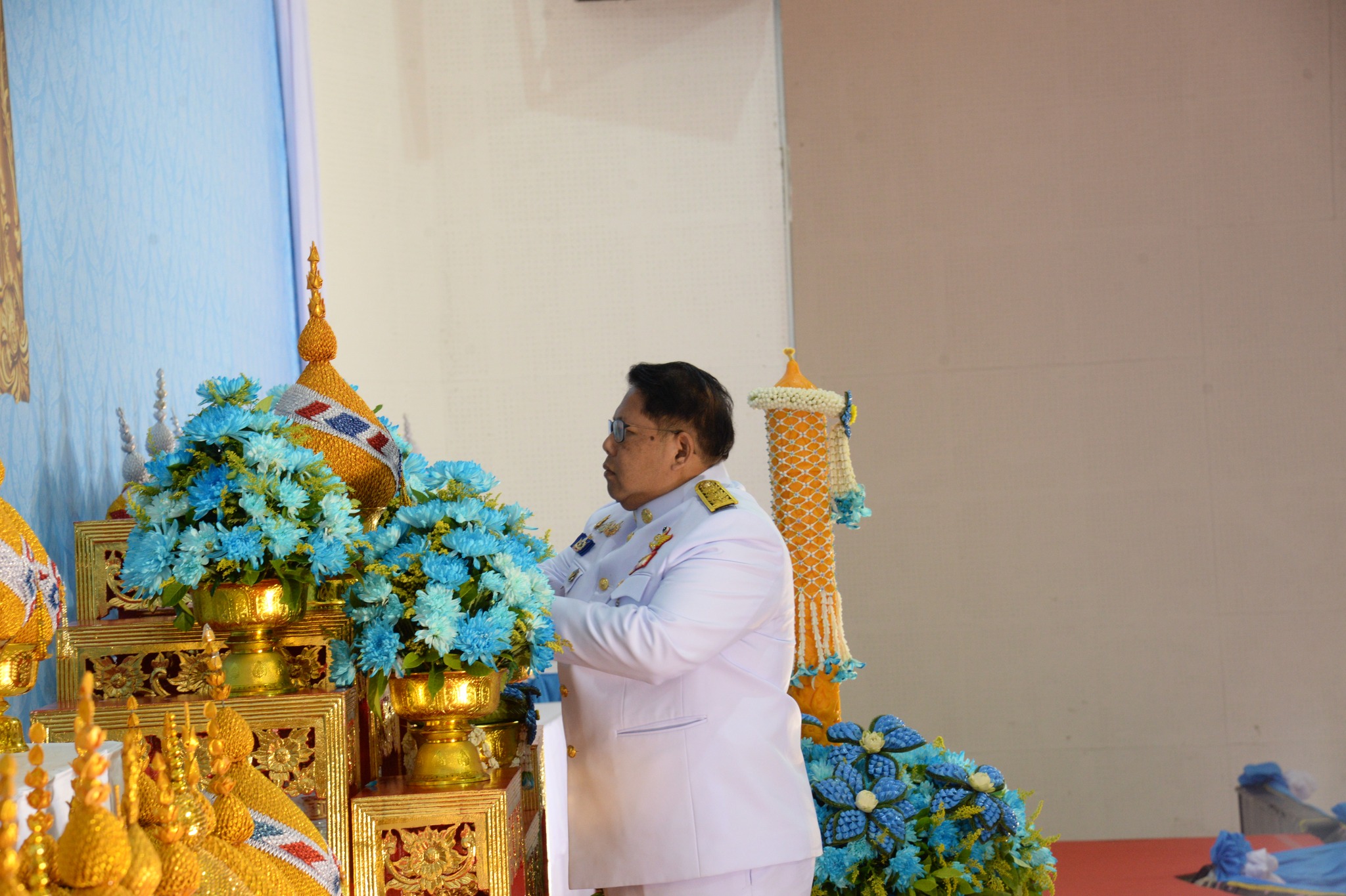 พช.หนองคาย ร่วมพิธีถวายเครื่องราชสักการะและวางพานพุ่ม และจุดเทียนชัยถวายพระพร สมเด็จพระนางเจ้าสิริกิตติ์ พระบรมราชินีนาถ พระบรมราชชนนีพันปีหลวง เนื่องในโอกาสวันเฉลิมพระชนมพรรษา 12 สิงหาคม 2567