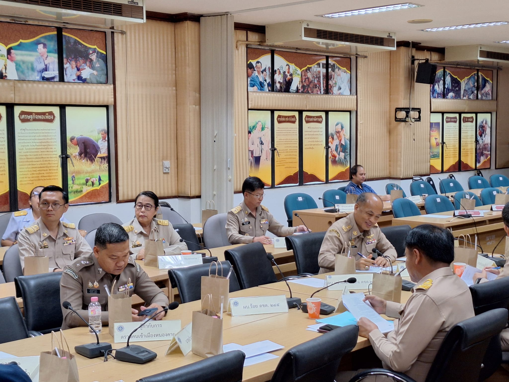 พช.หนองคาย ร่วมประชุมเร่งรัดติดตามการดำเนินงานป้องกัน ปราบปราม และแก้ไขปัญหายาเสพติดในพื้นที่ ระยะเร่งด่วน 3 เดือน (มิ.ย.-ส.ค.67)