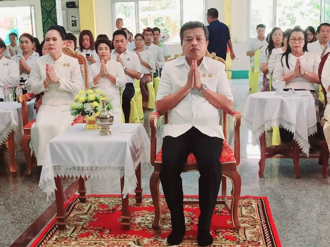 พช.หนองคาย ร่วมพิธีเจริญพระพุทธมนต์เพื่อสวดสาธยาย ถวายเป็นพระราชกุศลถวายพระพรชัยมงคลแด่สมเด็จพระเจ้าลูกเธอเจ้าฟ้าพัชรกิตติยาภา นเรนทิราเทพยวดี กรมหลวงราชสาริณีสิริพัชร มหาวัชรราชธิดา