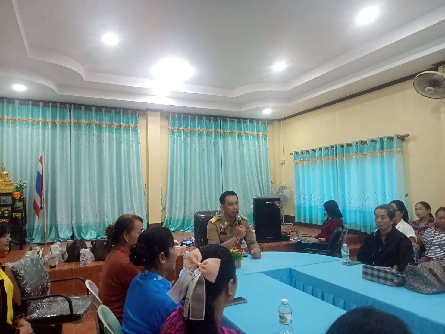 กองทุนพัฒนาบทบาทสตรี จังหวัดหนองคาย ลงพื้นที่ดำเนินกิจกรรม Mobile Clinic แก้หนี้ อ.รัตนวาปี