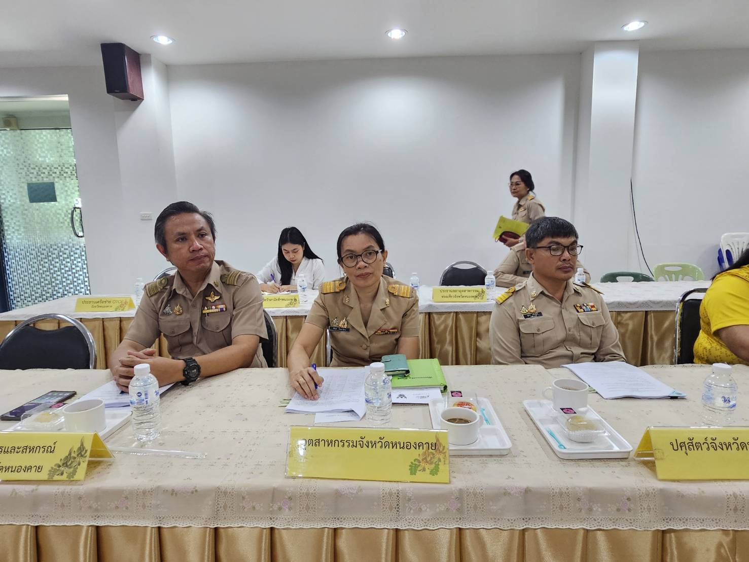 พช.หนองคาย จัดประชุมคณะทำงานสนับสนุนการขับเคลื่อนการพัฒนาเศรษฐกิจฐานรากและประชารัฐฯ จังหวัดหนองคาย ครั้งที่ 1/2567