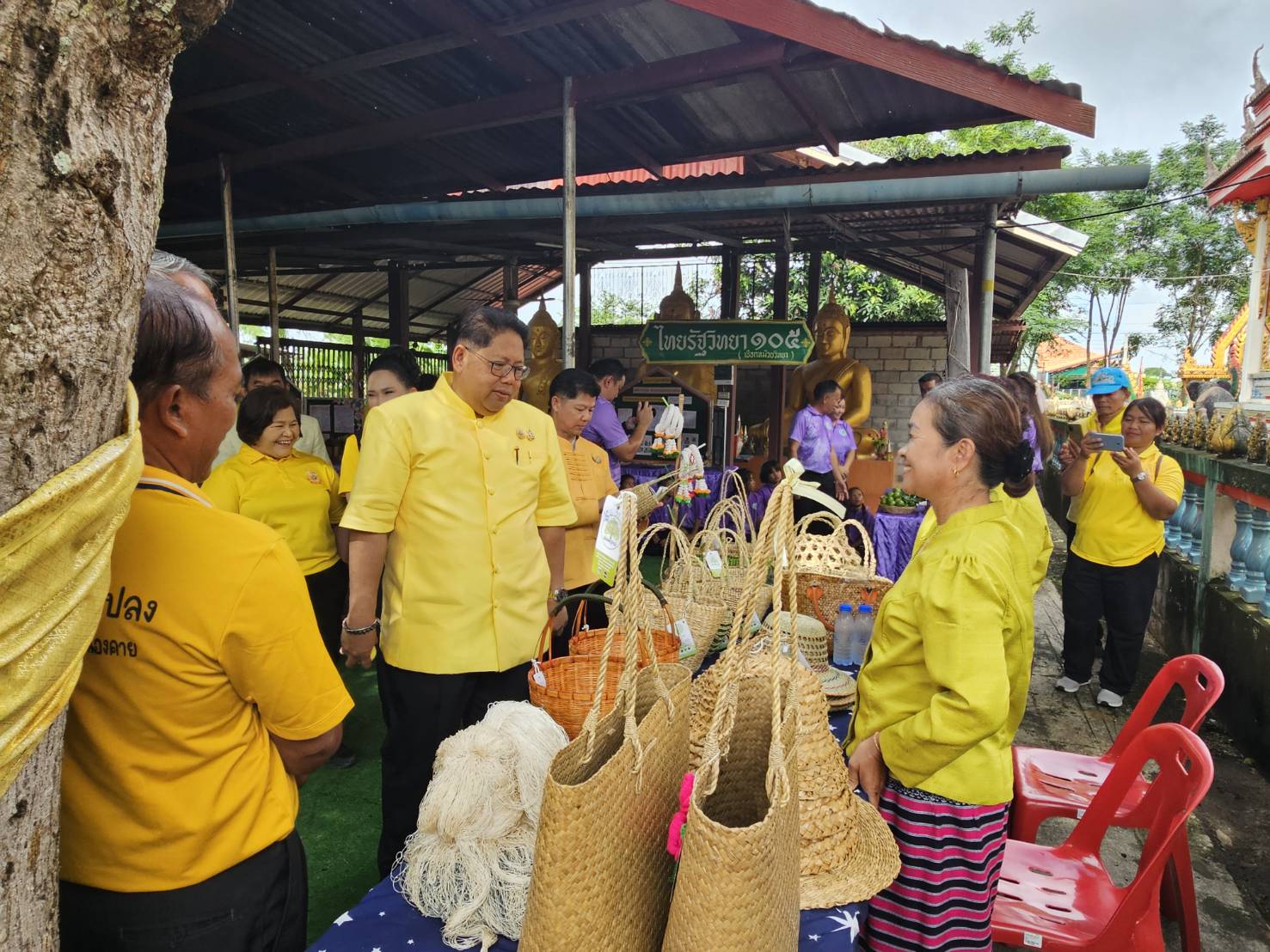 พช.หนองคาย น้อมนำแนวพระราชดำริฯ การสร้างความมั่นคงทางอาหาร จัดกิจกรรม KICK OFF “เส้นทางนี้มีผล ผู้คนรักกัน ปันสุข”