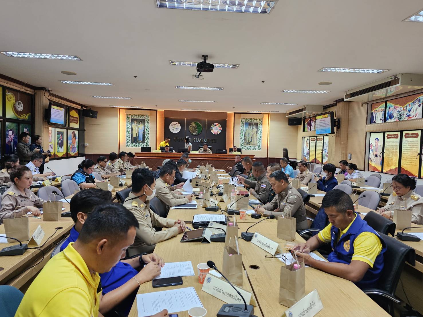 พช.หนองคาย ร่วมประชุมเร่งรัดติดตามการดำเนินงานป้องกัน ปราบปราม และแก้ไขปัญหายาเสพติดในพื้นที่ ระยะเร่งด่วน 3 เดือน (มิ.ย.-ส.ค.67)