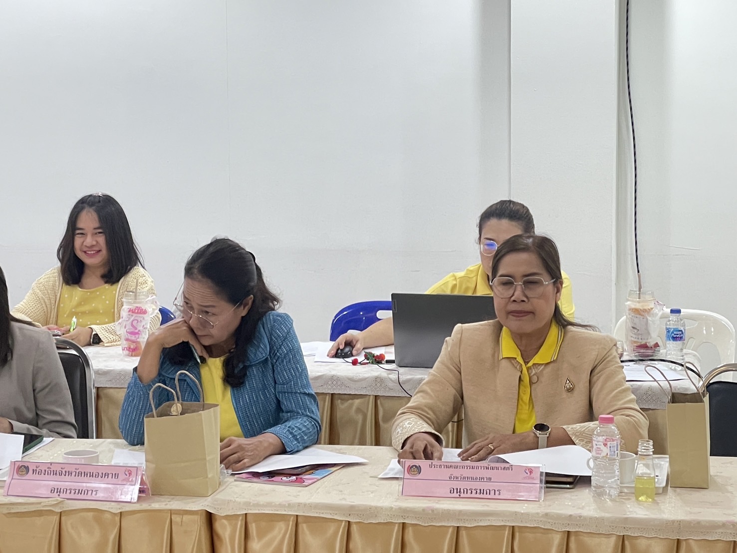 พช.หนองคาย ดำเนินการประชุมคณะอนุกรรมการบริหารกองทุนพัฒนาบทบาทสตรีระดับจังหวัด ครั้งที่ 5/2567