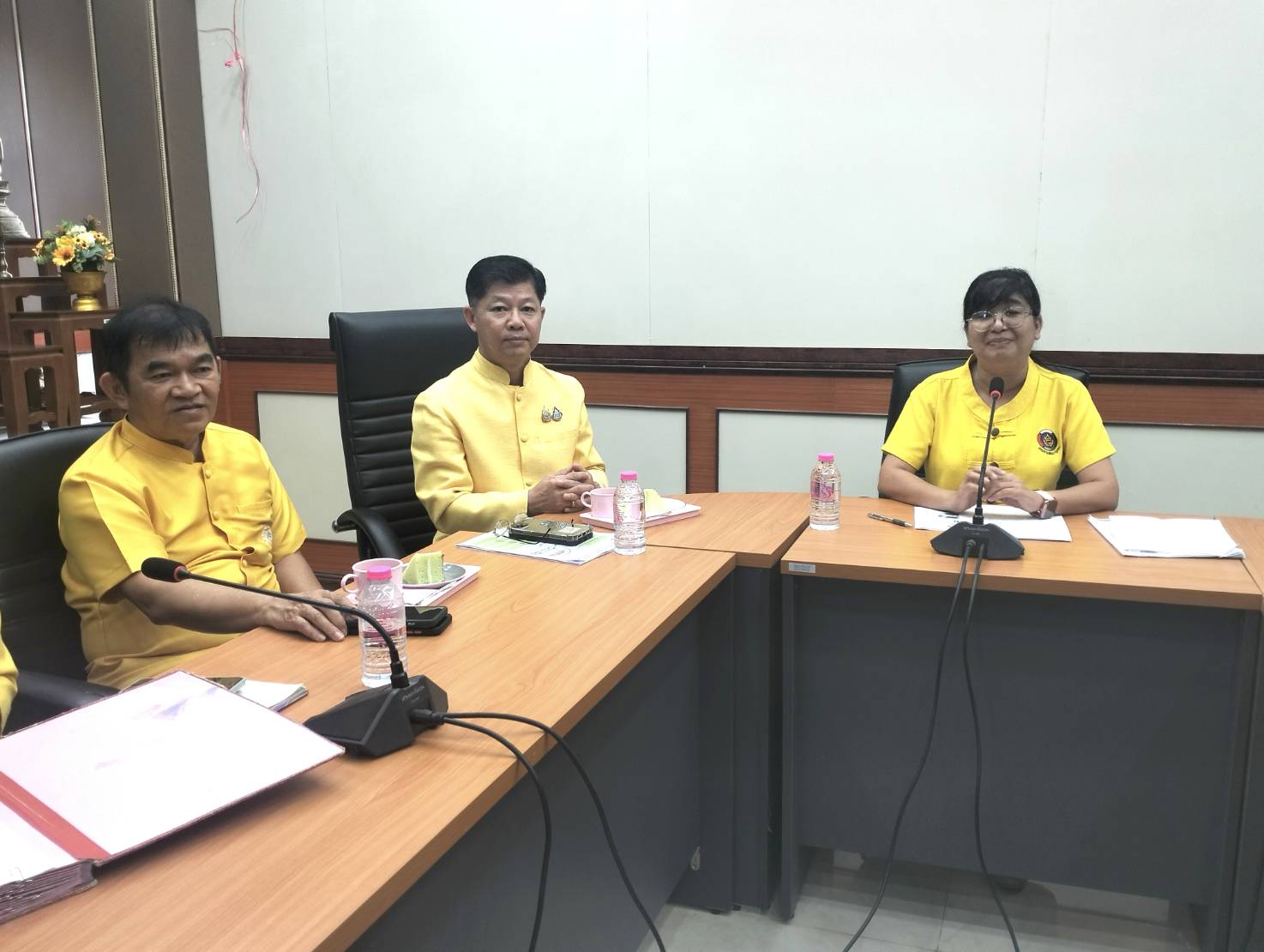 พช.หนองคาย ลงพื้นที่ดำเนินโครงการบริหารจัดการหนี้กองทุนพัฒนาบทบาทสตรี จังหวัดหนองคาย กิจกรรม Mobile Clinic แก้หนี้ พื้นที่อำเภอเมืองหนองคาย