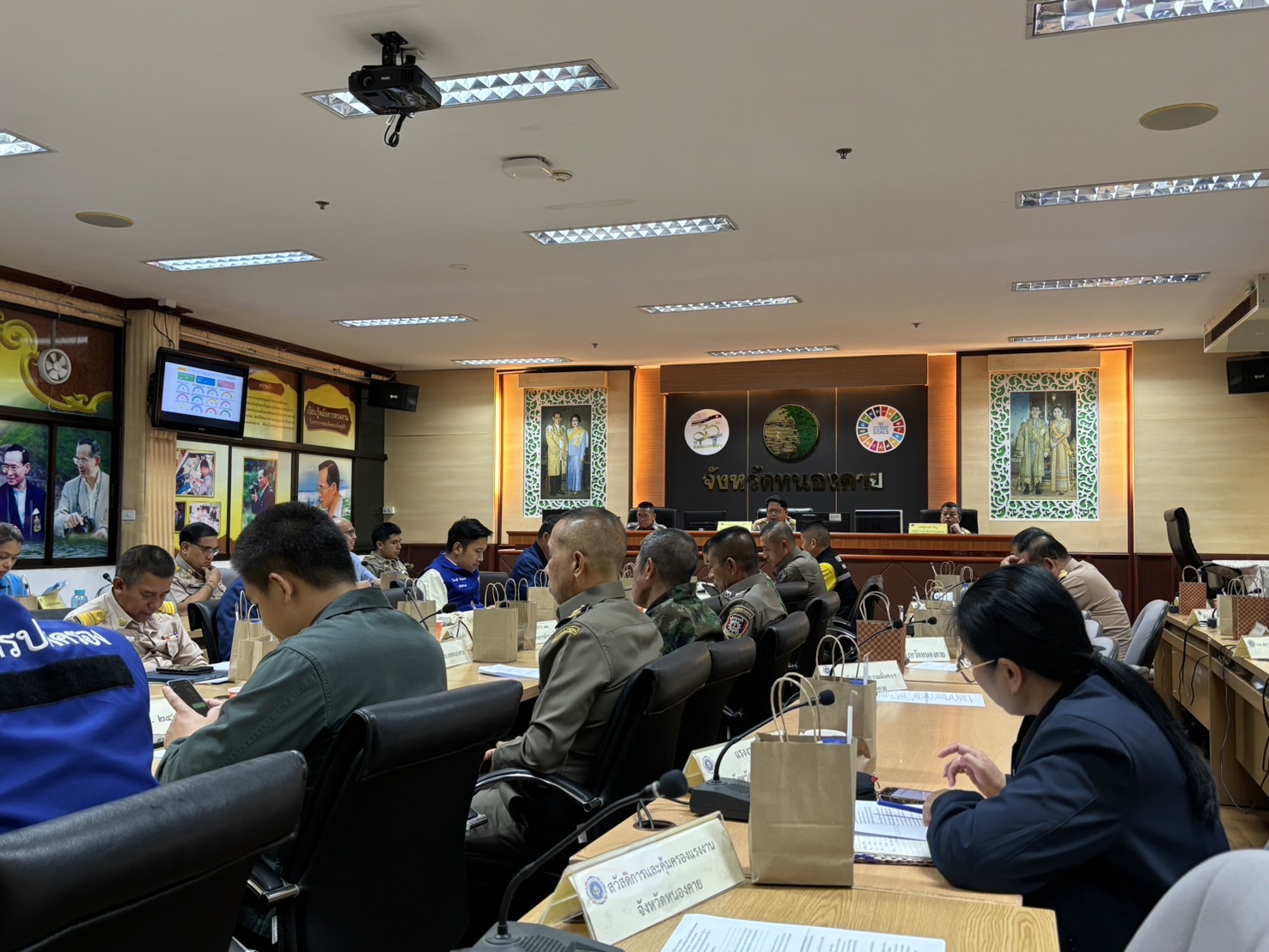 พช.หนองคาย ร่วมประชุมเร่งรัดติดตามการดำเนินงานป้องกัน ปราบปราม และแก้ไขปัญหายาเสพติดในพื้นที่ ระยะเร่งด่วน 3 เดือน (1 มิถุนายน – 31 สิงหาคม 2567)